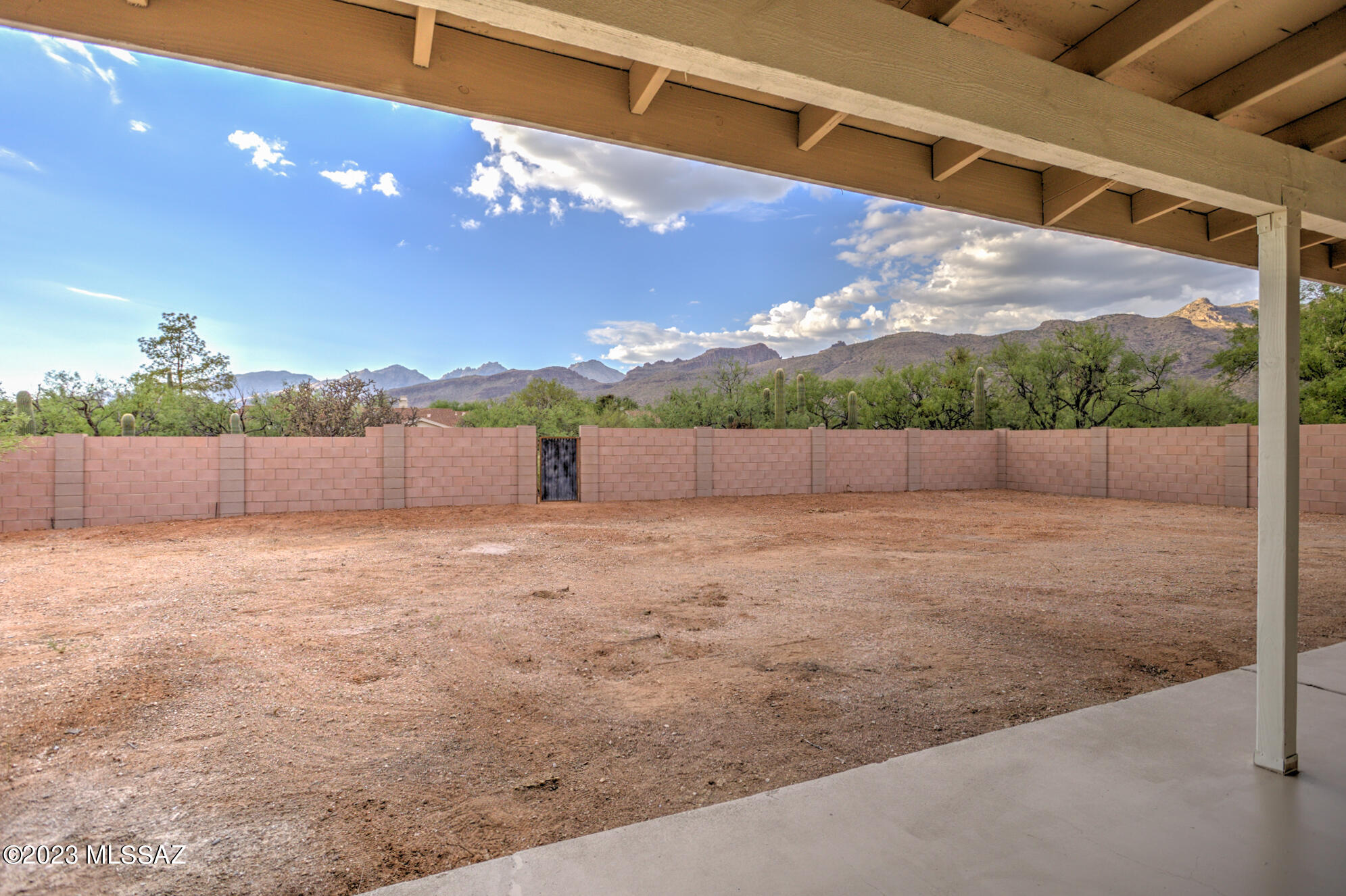 4611 N Shinumo Drive