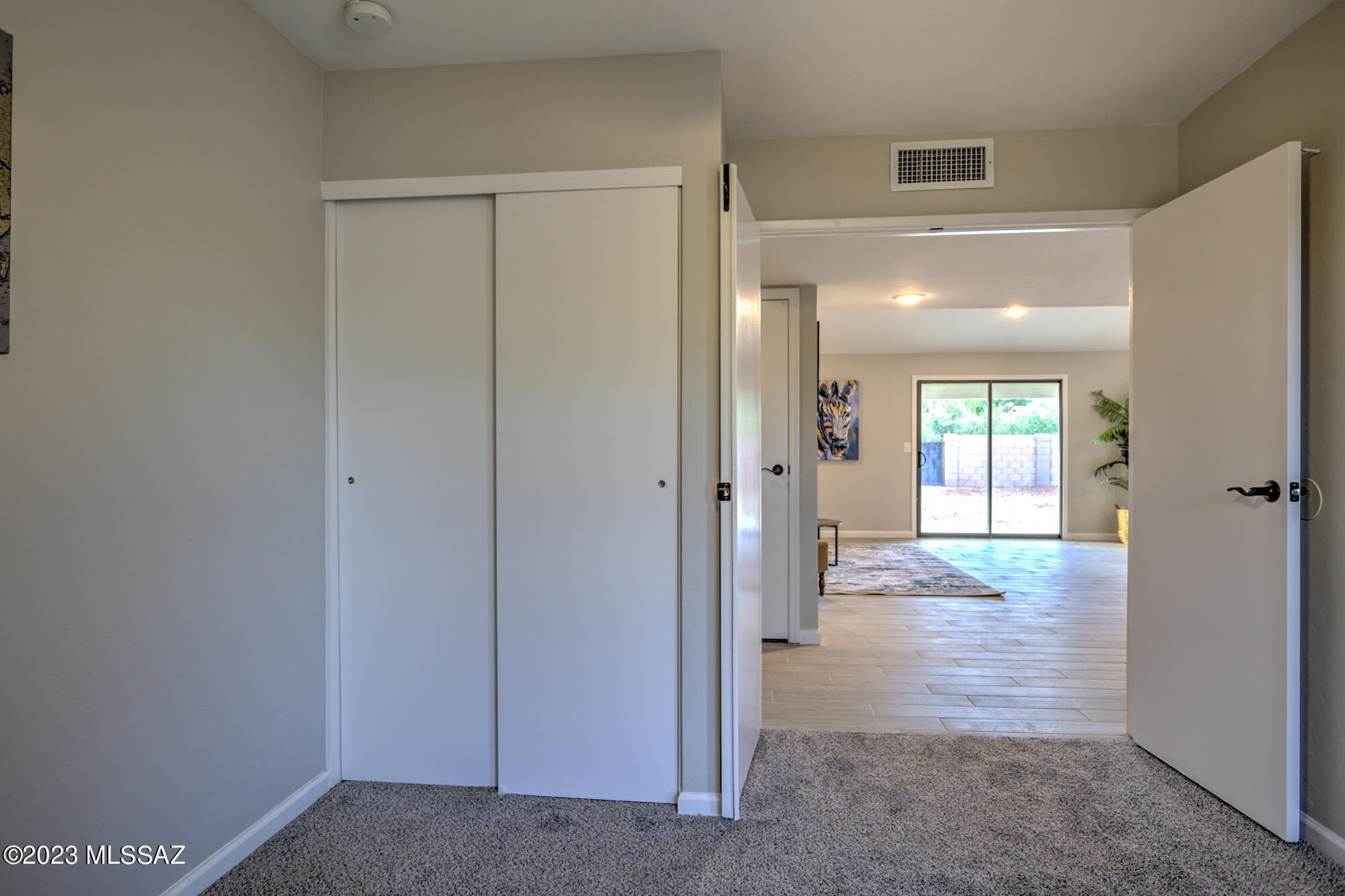 4611 N Shinumo Drive