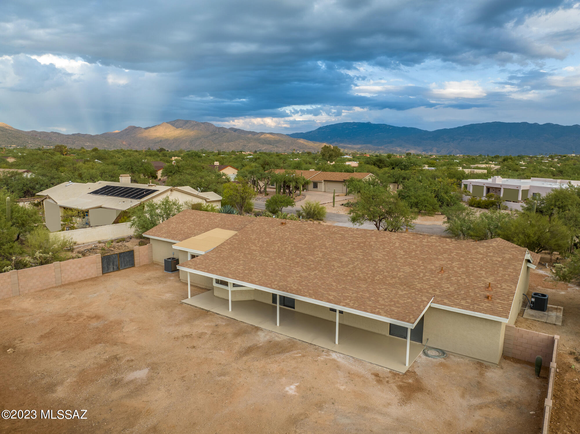 4611 N Shinumo Drive