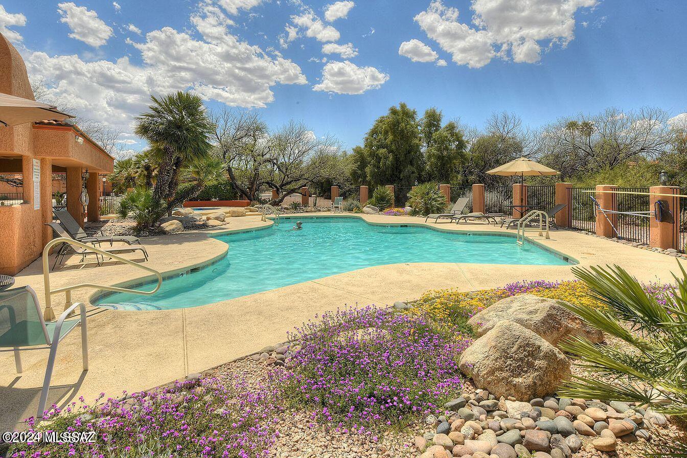 1852 N Piedmont Terrace