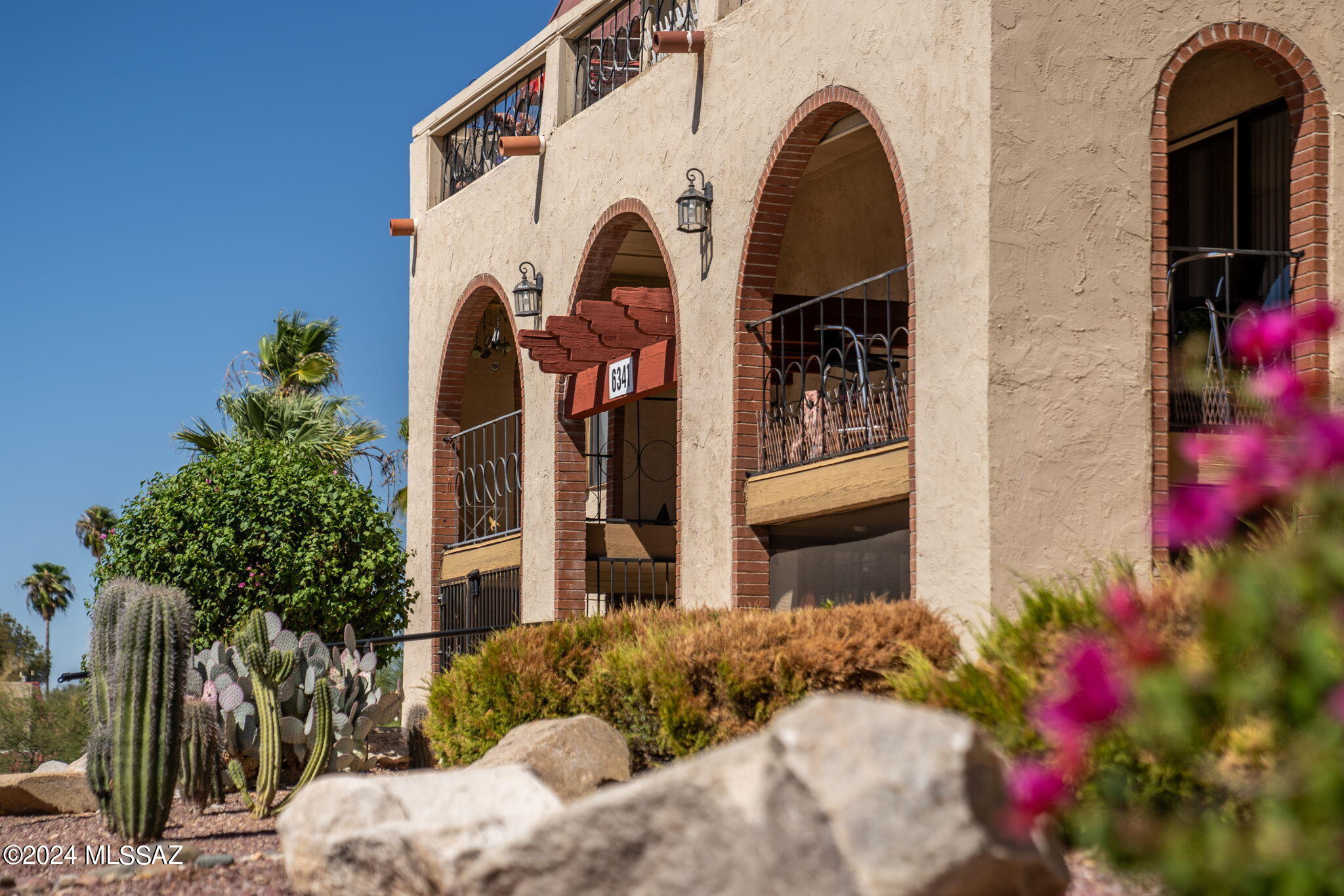 6341 N Barcelona Court Unit: 808