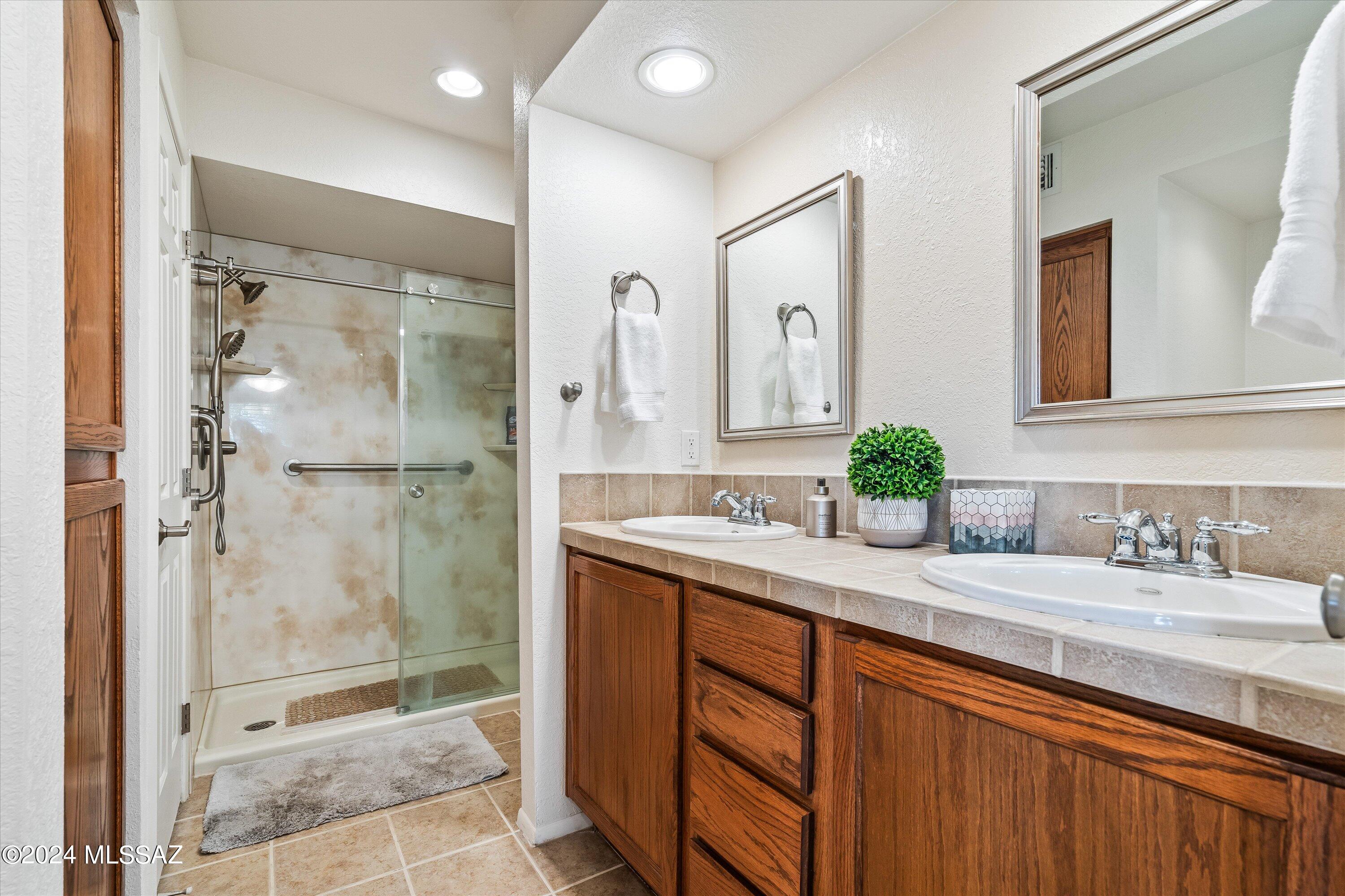 5051 N Sabino Canyon Road Unit: 2184