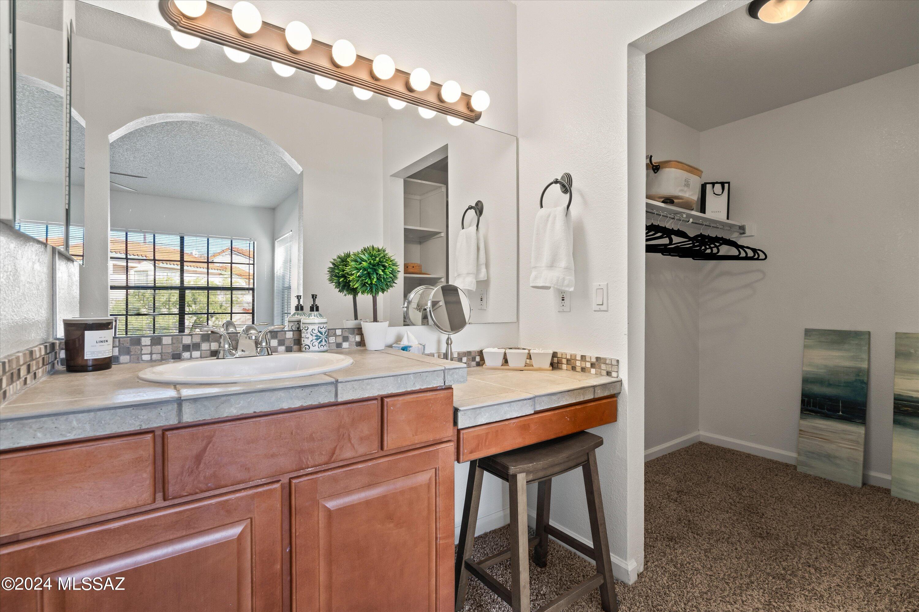 6421 N Tierra De Las Catalinas Unit: 41