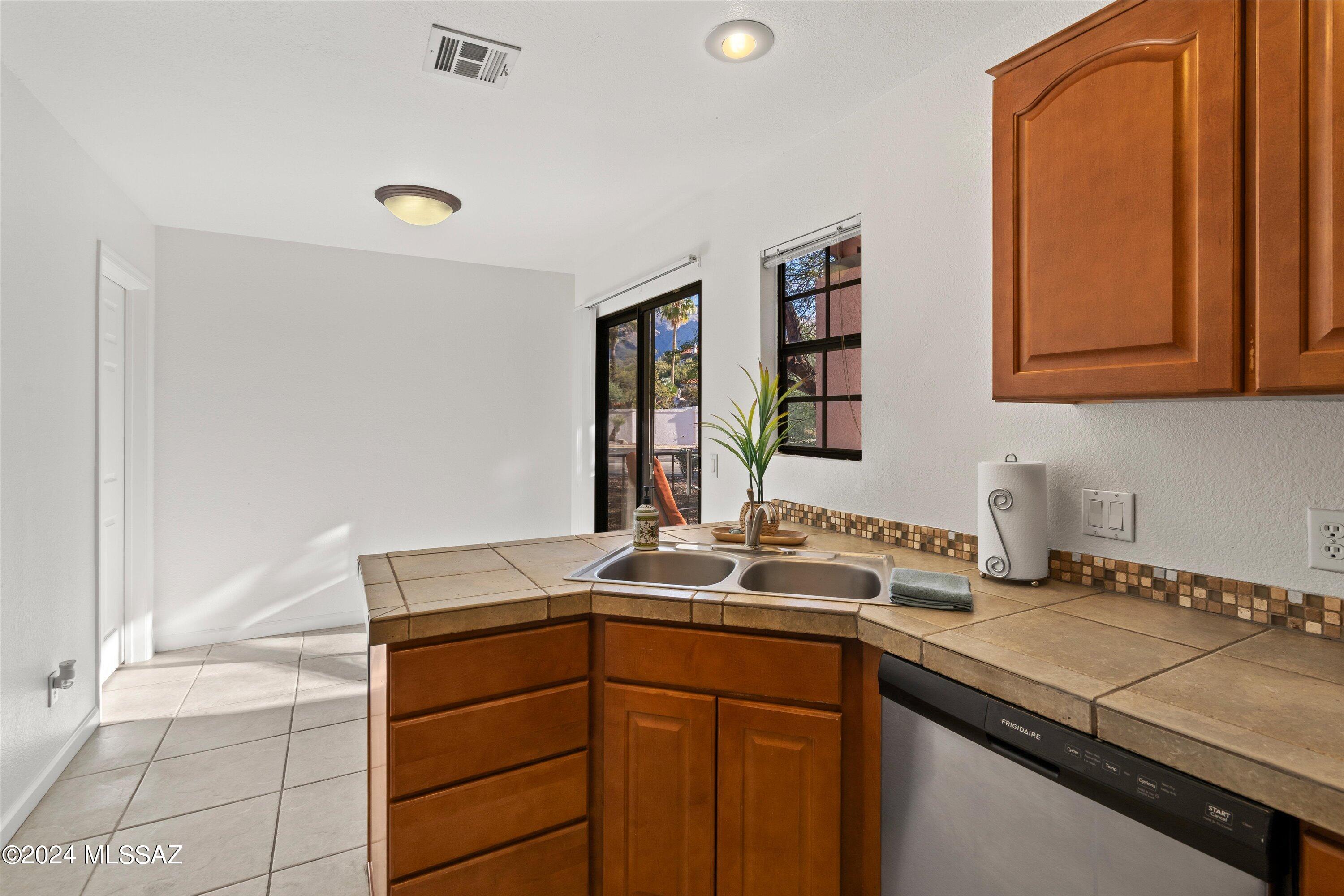 6421 N Tierra De Las Catalinas Unit: 41