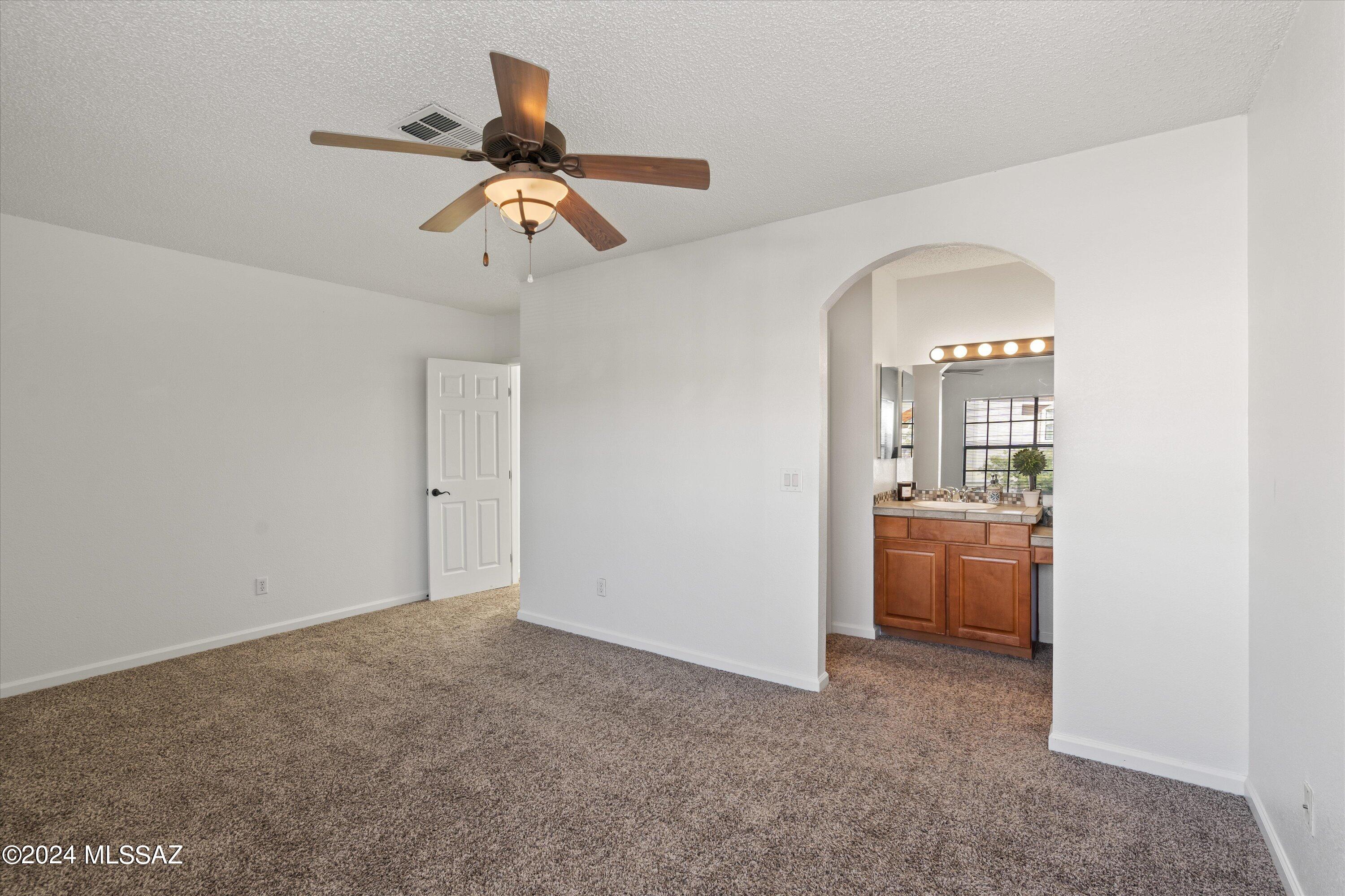 6421 N Tierra De Las Catalinas Unit: 41