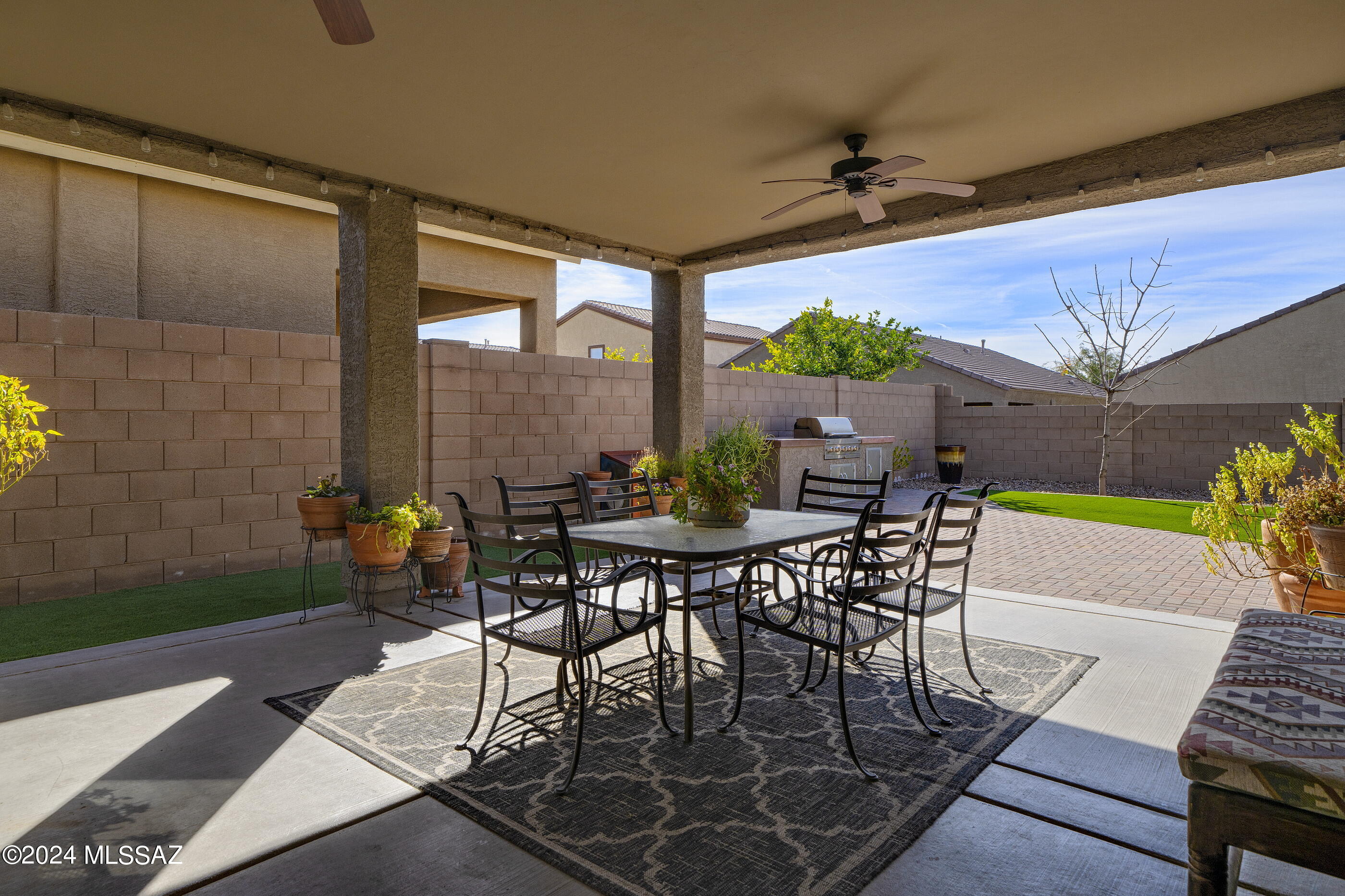 3511 W Sophora Ridge Way