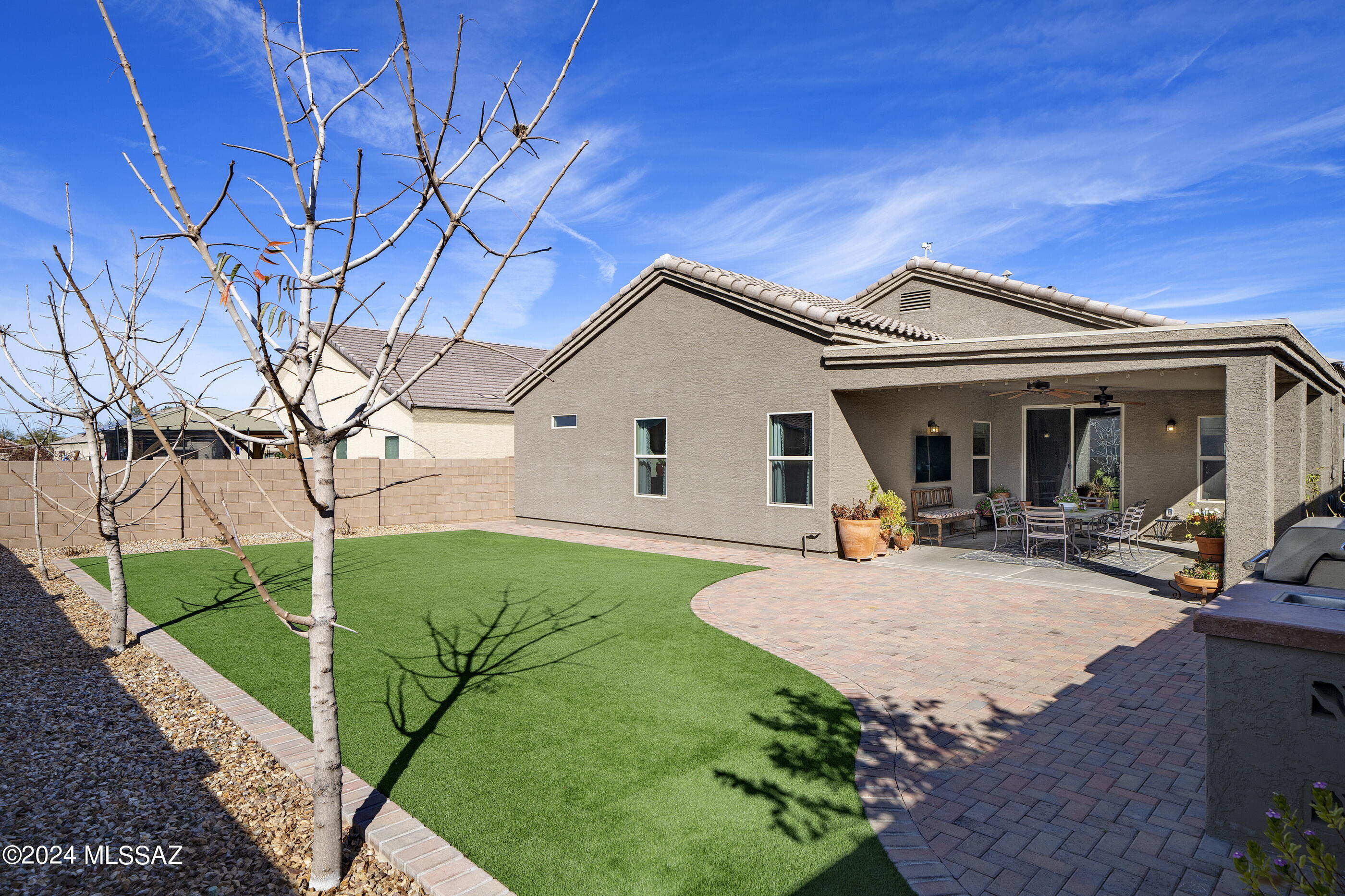 3511 W Sophora Ridge Way