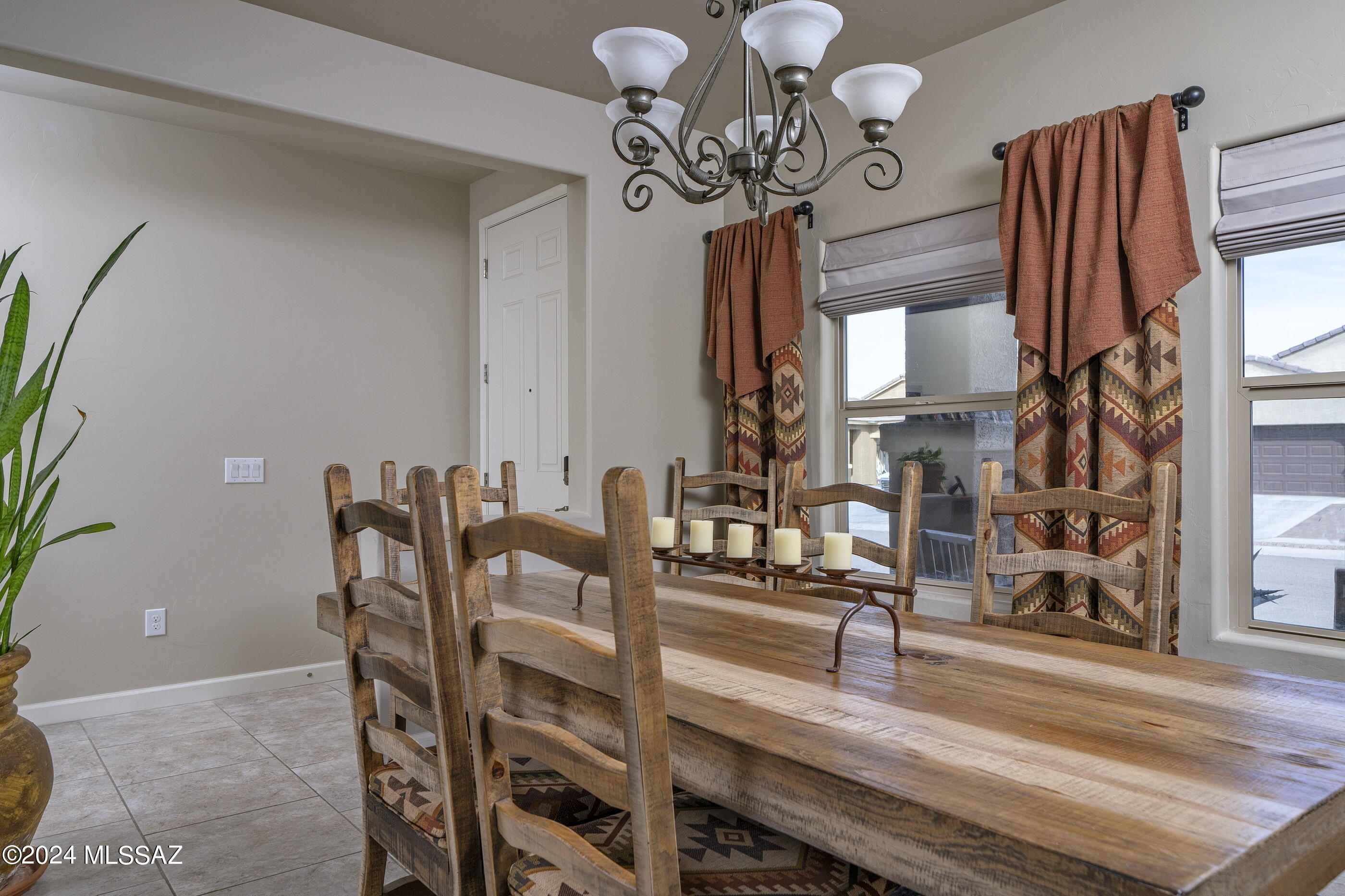 3511 W Sophora Ridge Way