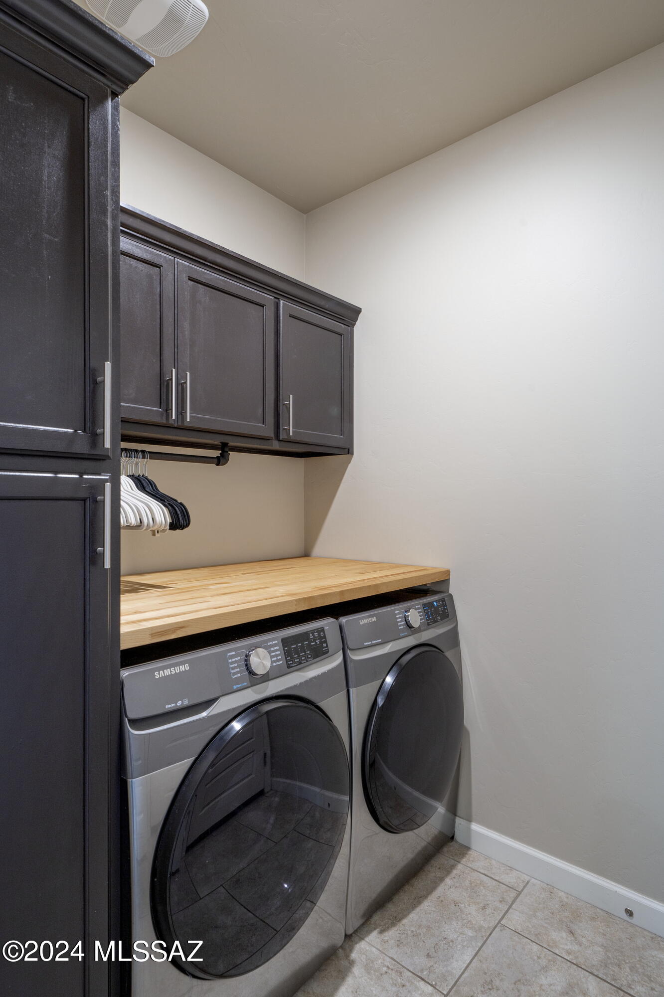 3511 W Sophora Ridge Way