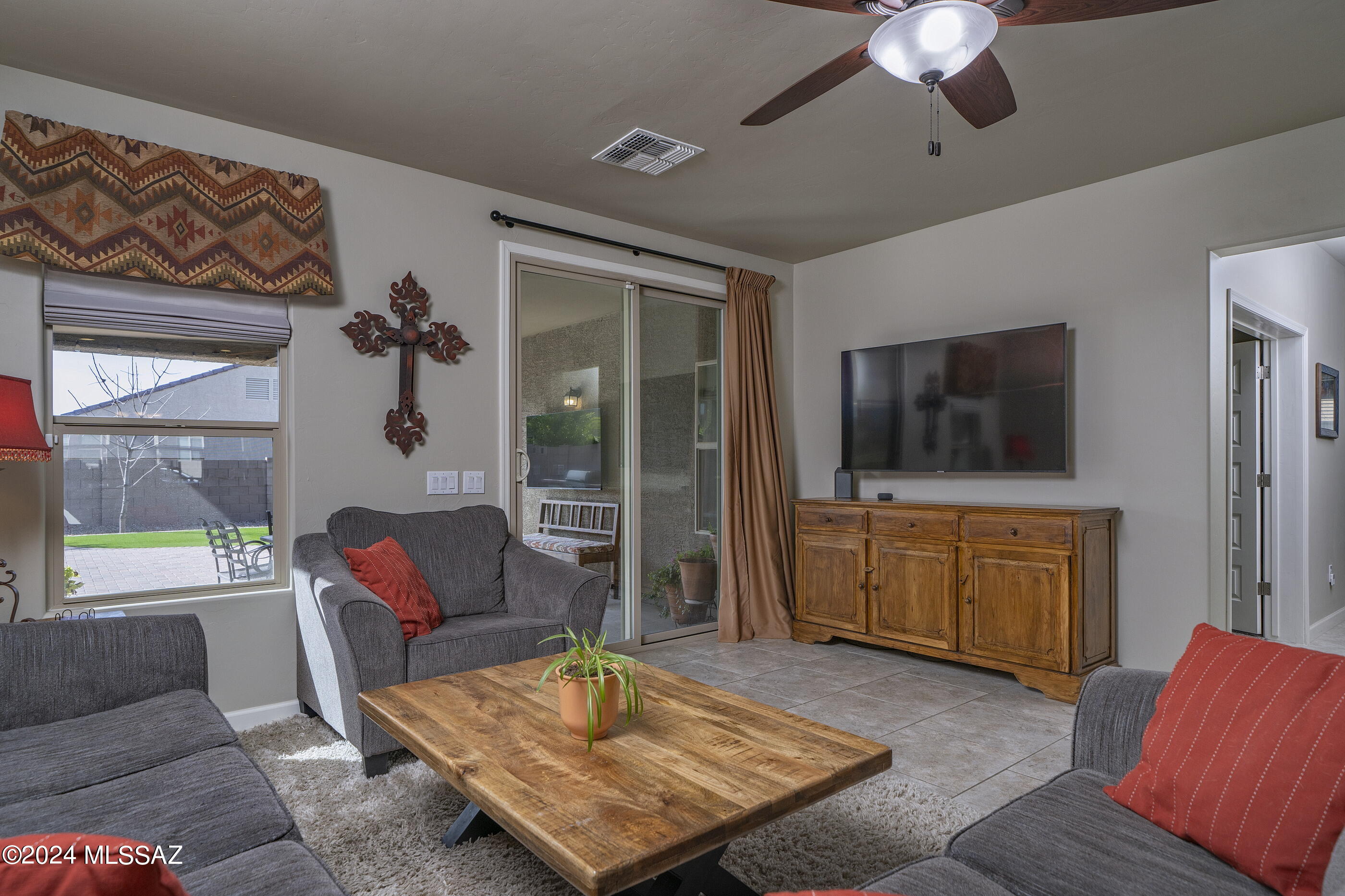 3511 W Sophora Ridge Way