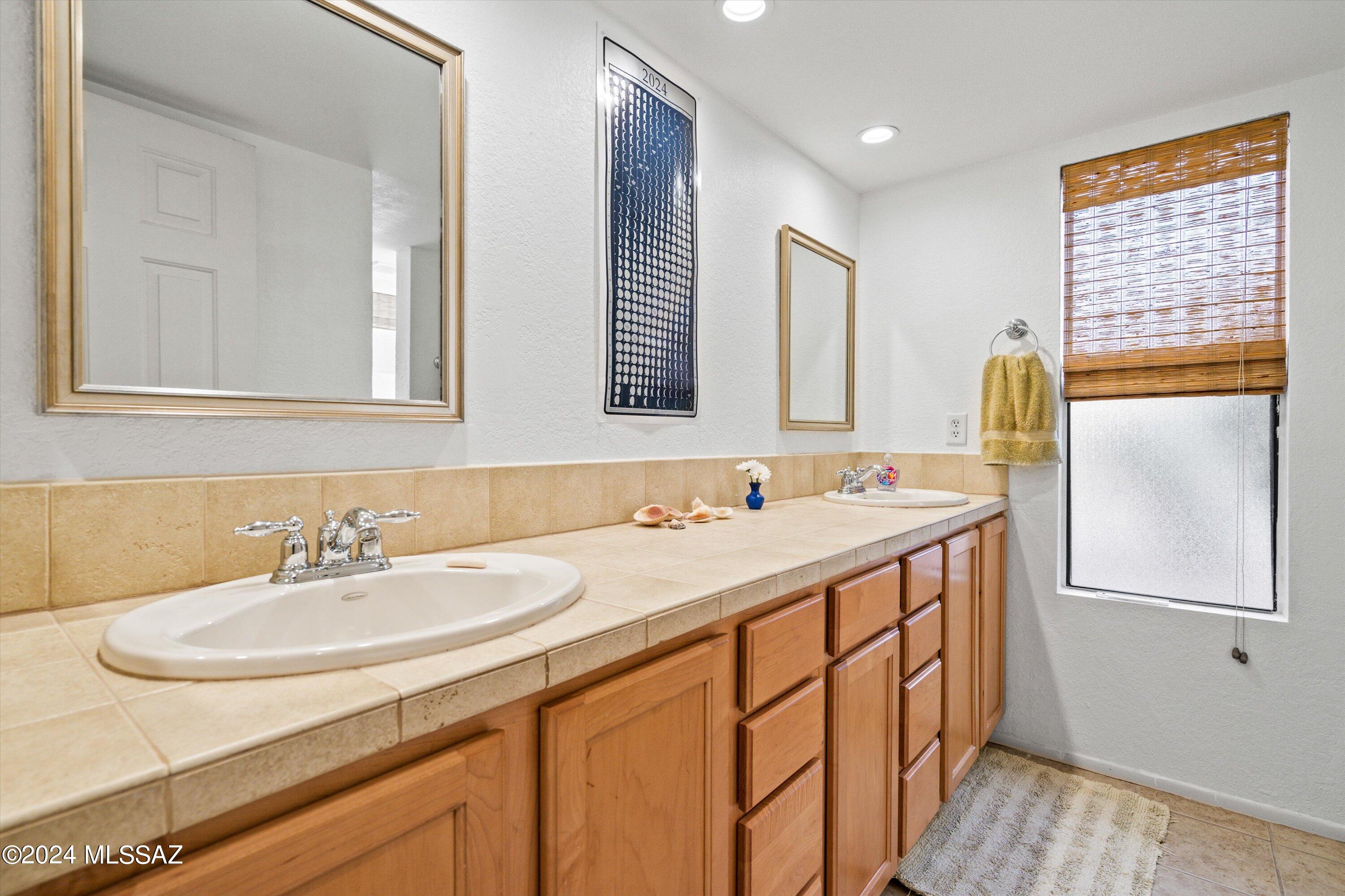 5051 N Sabino Canyon Road Unit: 1114