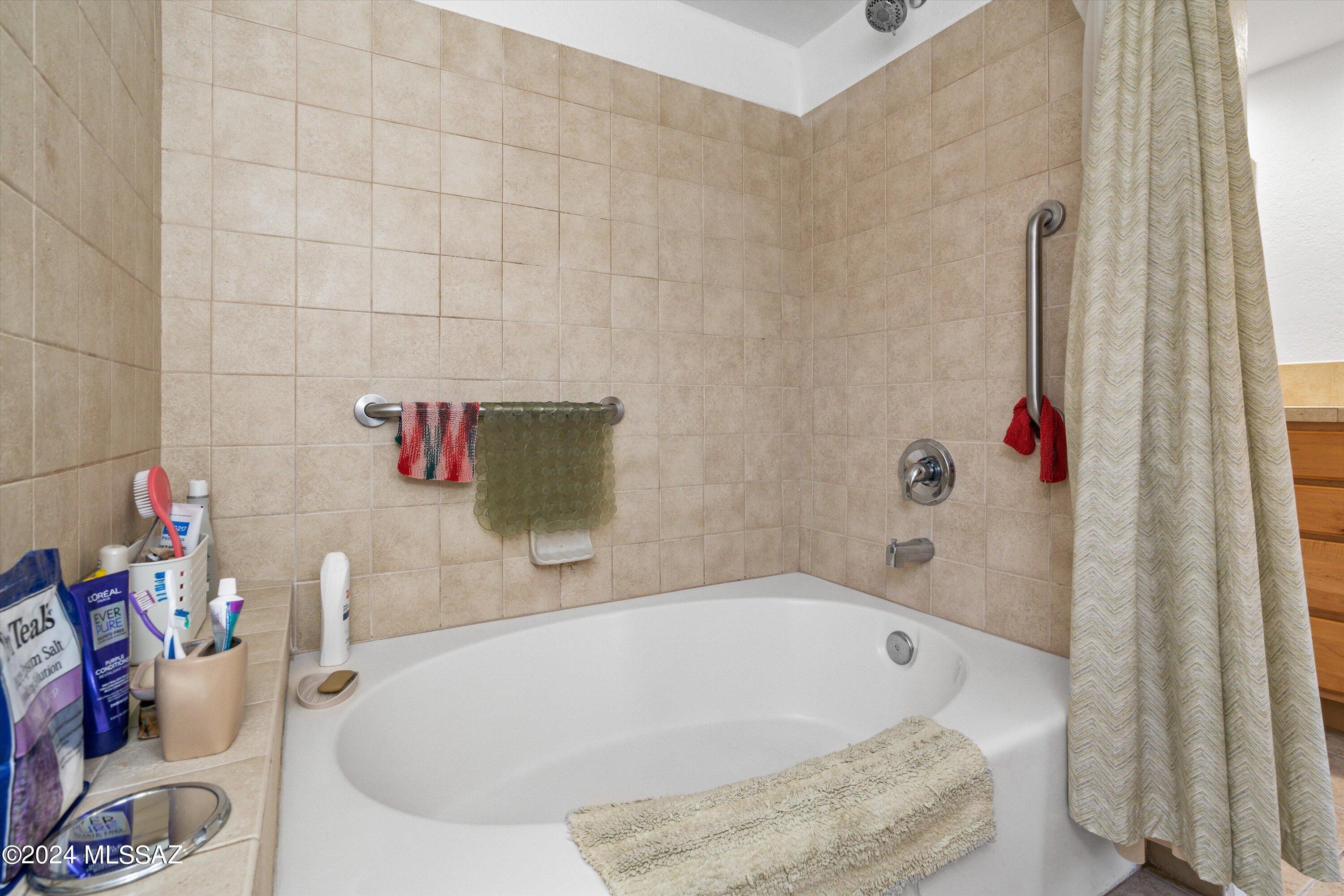 5051 N Sabino Canyon Road Unit: 1114