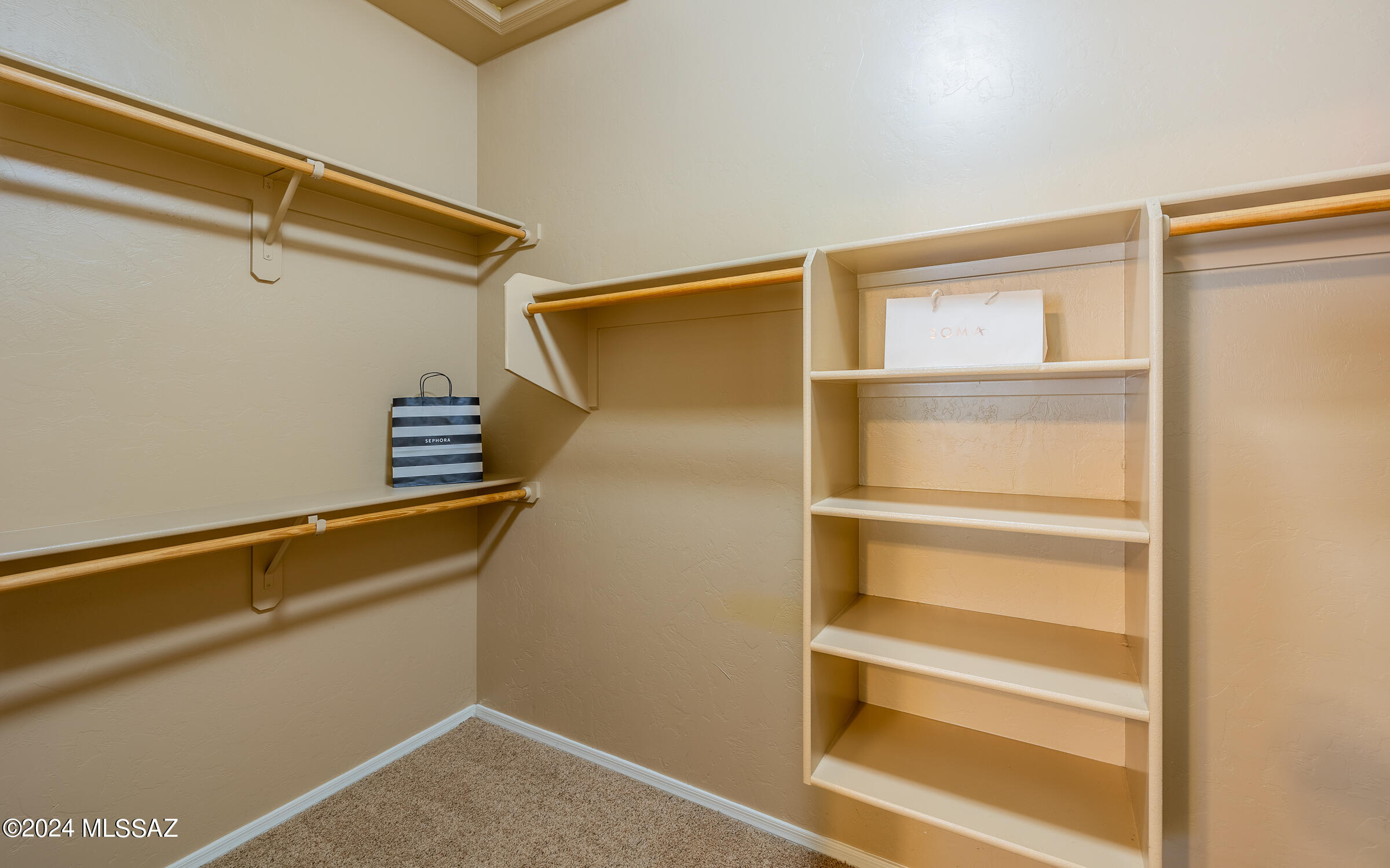 3629 E Fjord Pony Road