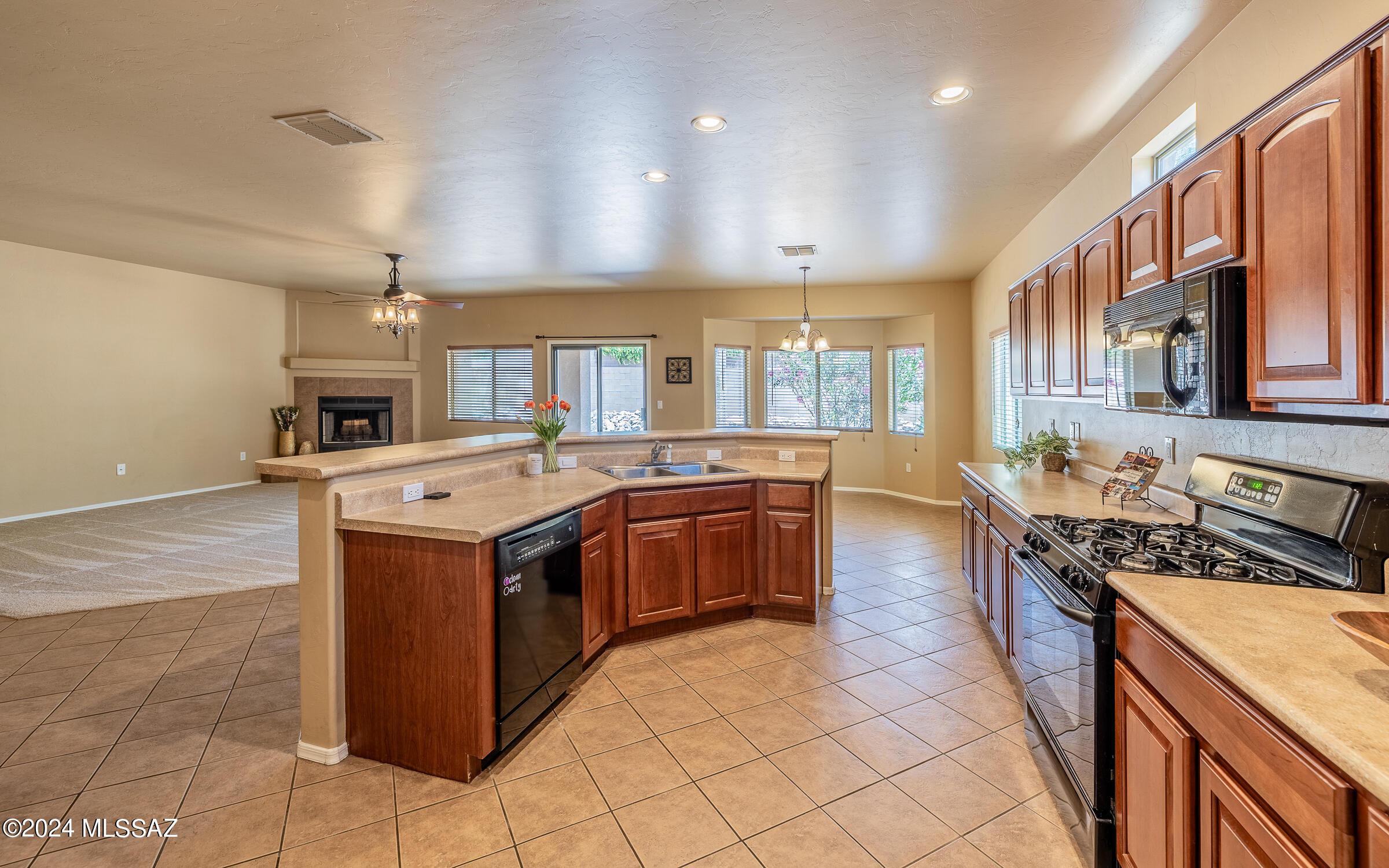 3629 E Fjord Pony Road