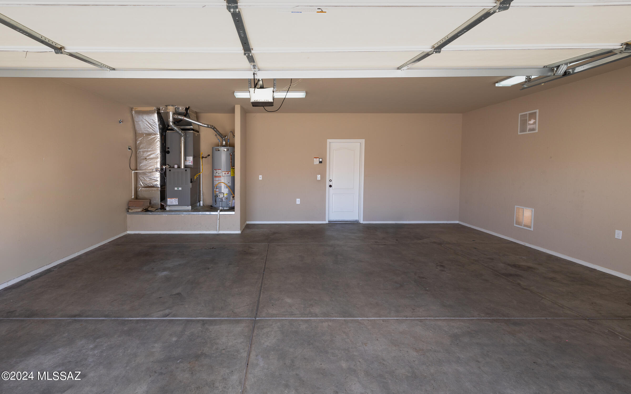 3629 E Fjord Pony Road