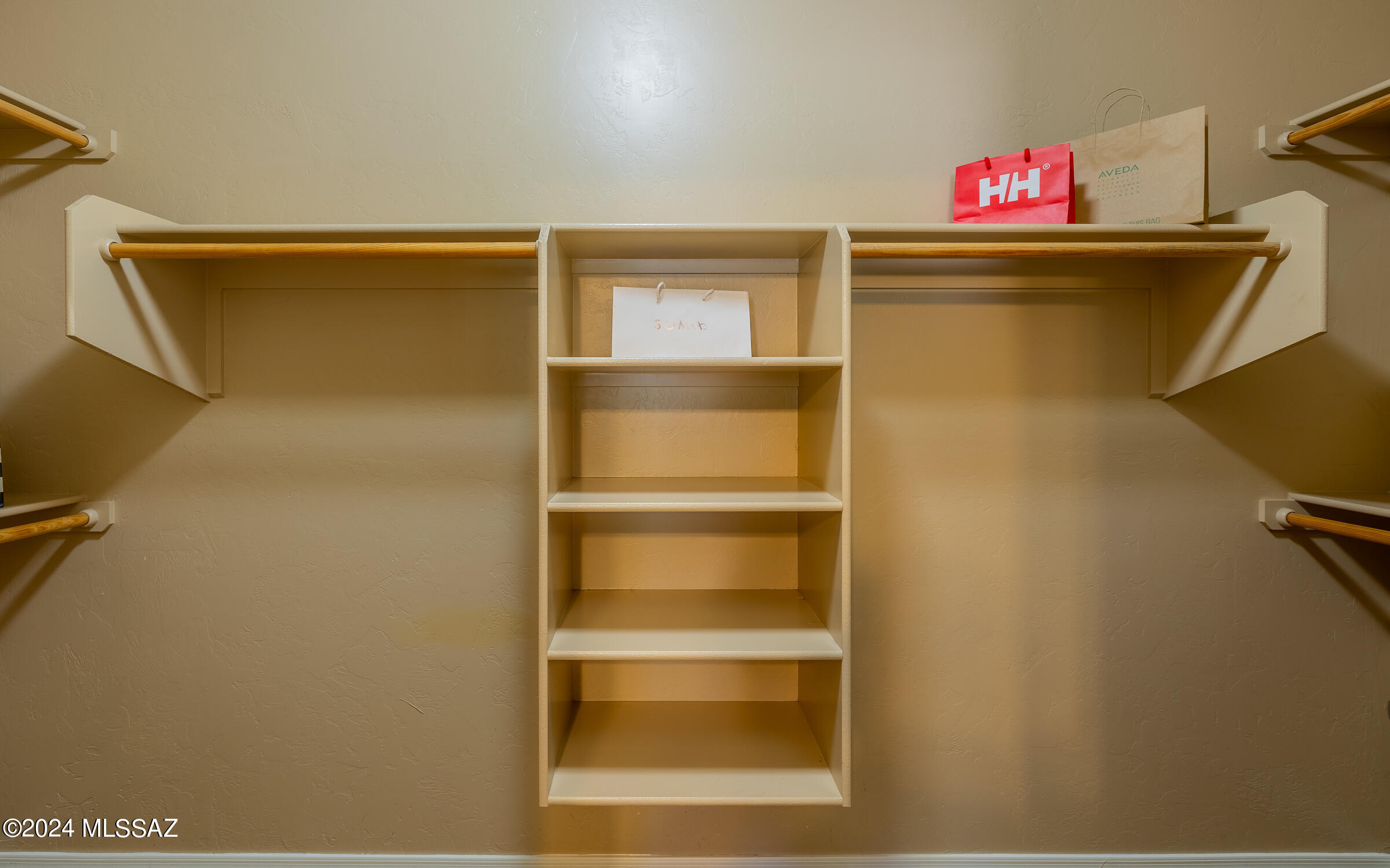 3629 E Fjord Pony Road