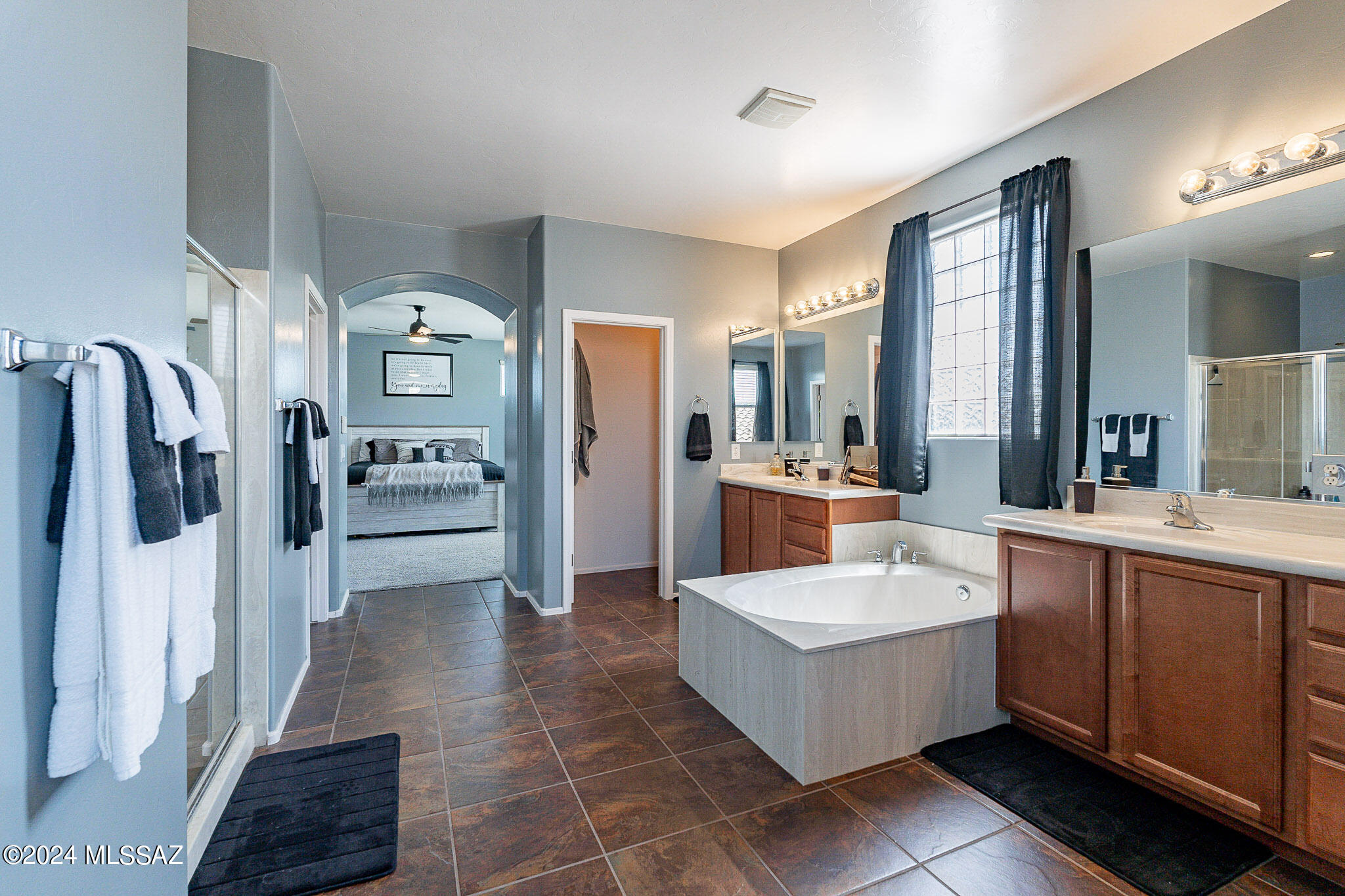 12519 E Red Iron Trail