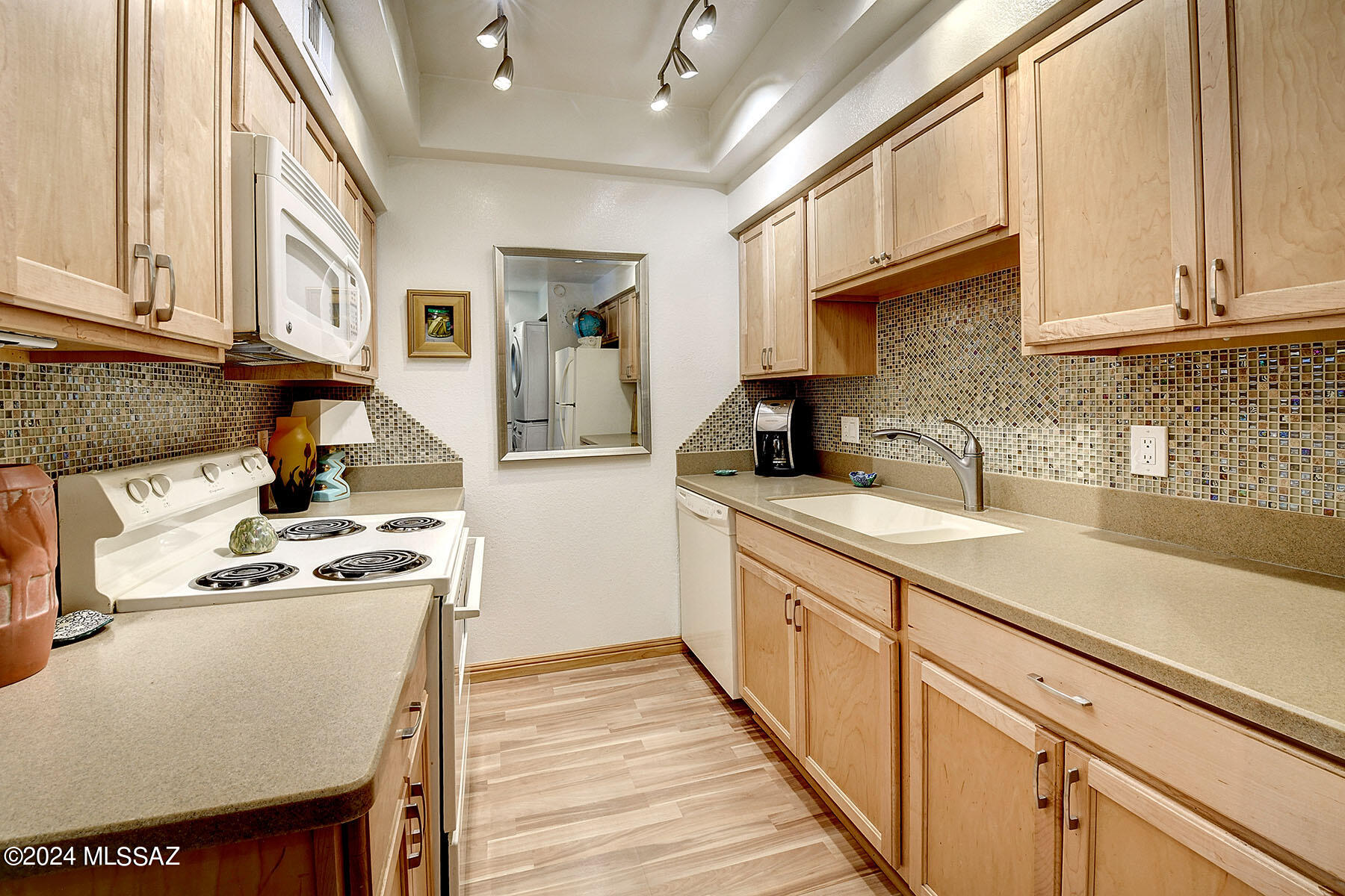 5750 N Camino Esplendora Unit: 224