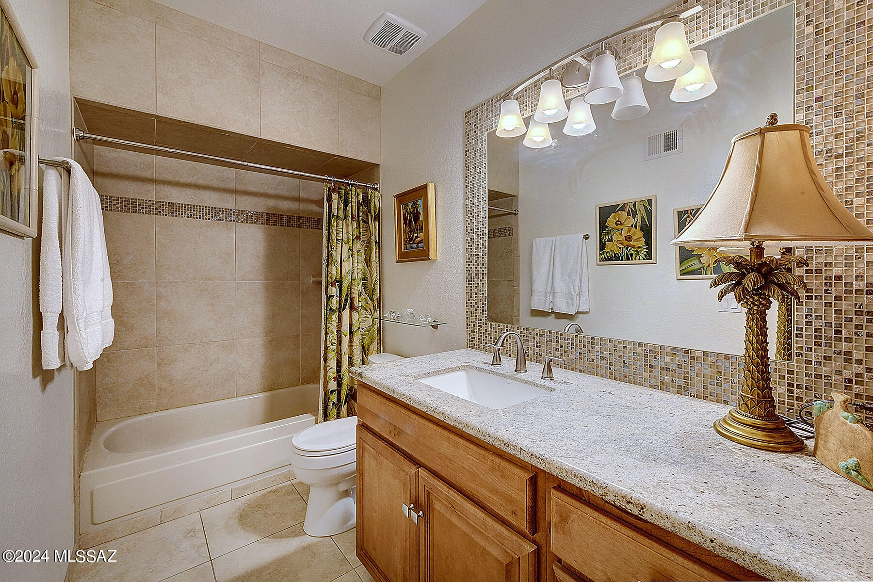 5750 N Camino Esplendora Unit: 224