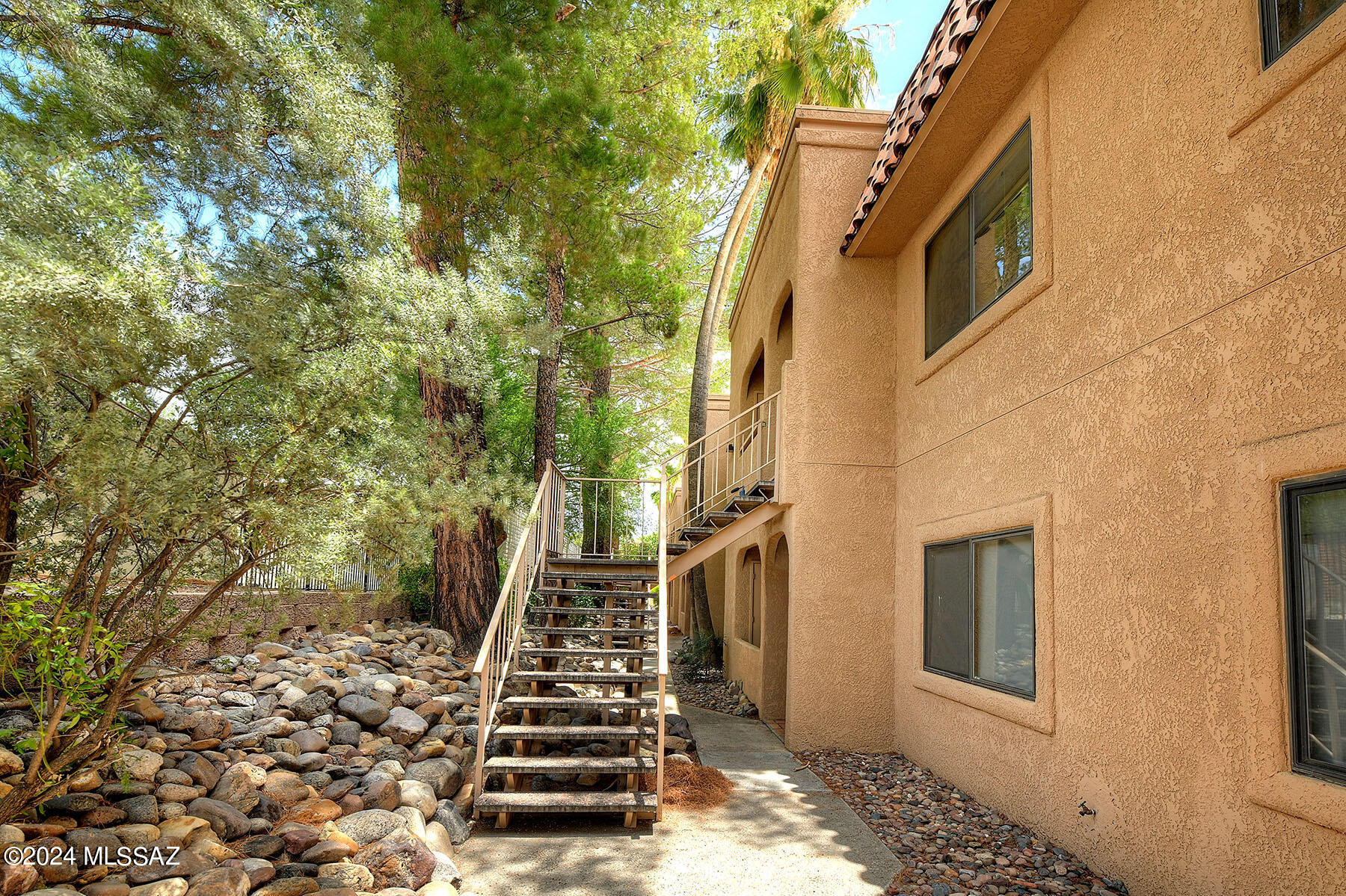 5750 N Camino Esplendora Unit: 224