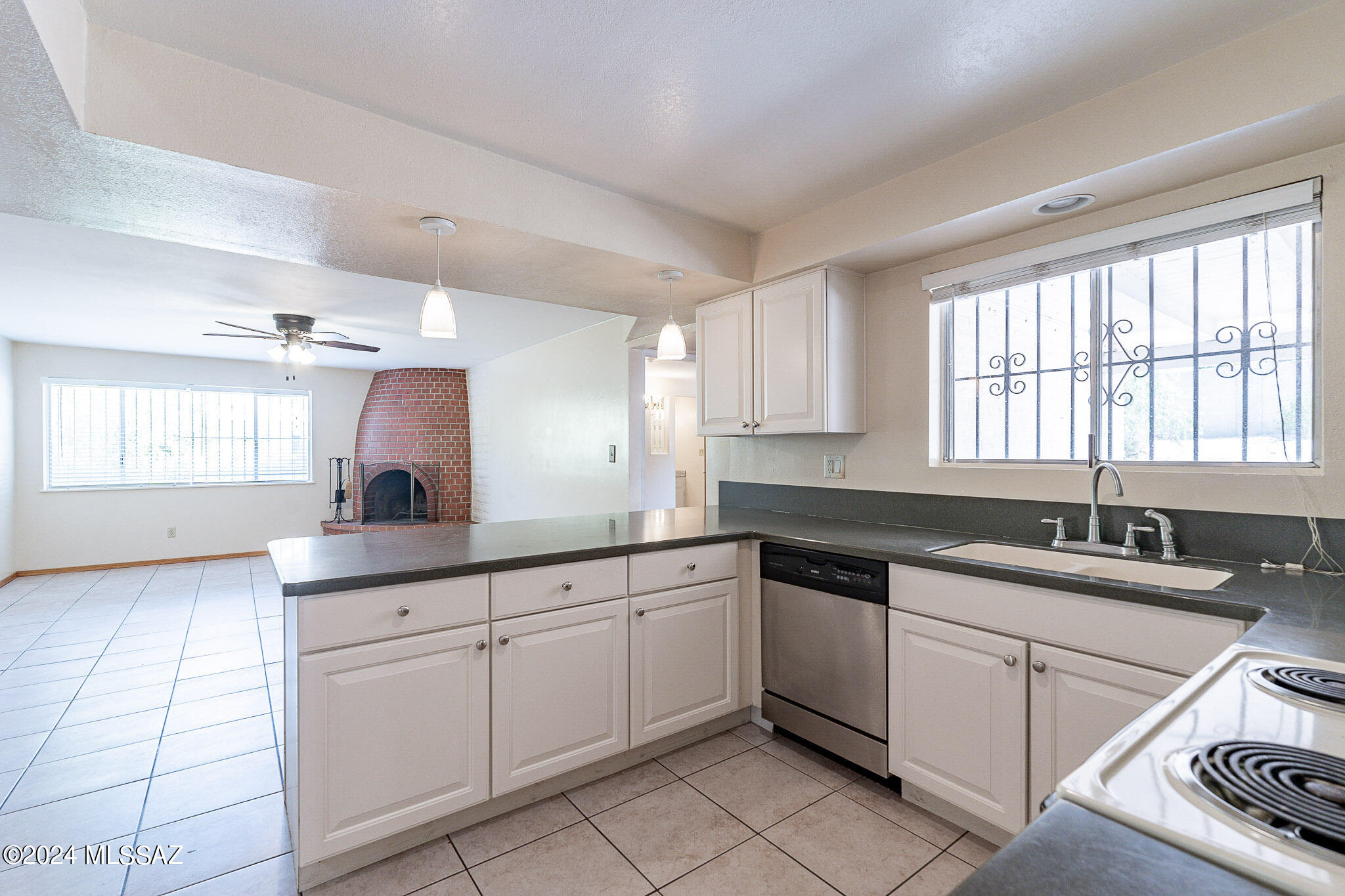 9351 E Hermosa Hills Drive