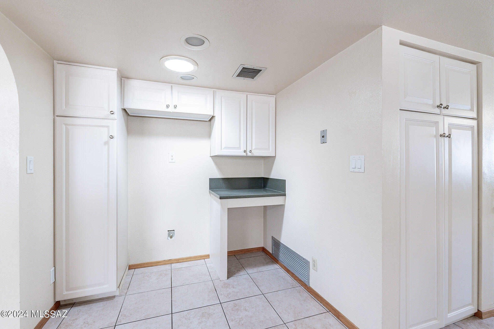 9351 E Hermosa Hills Drive