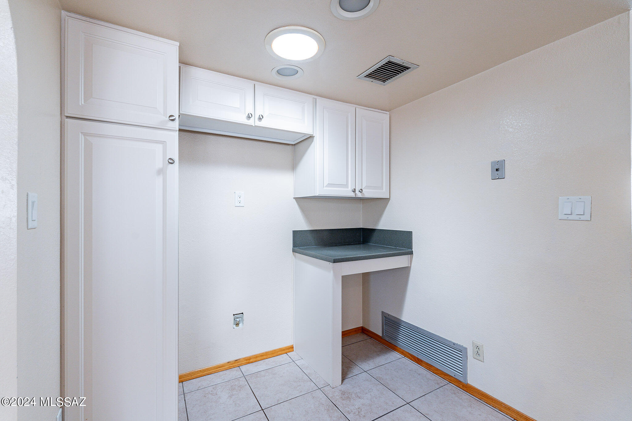 9351 E Hermosa Hills Drive