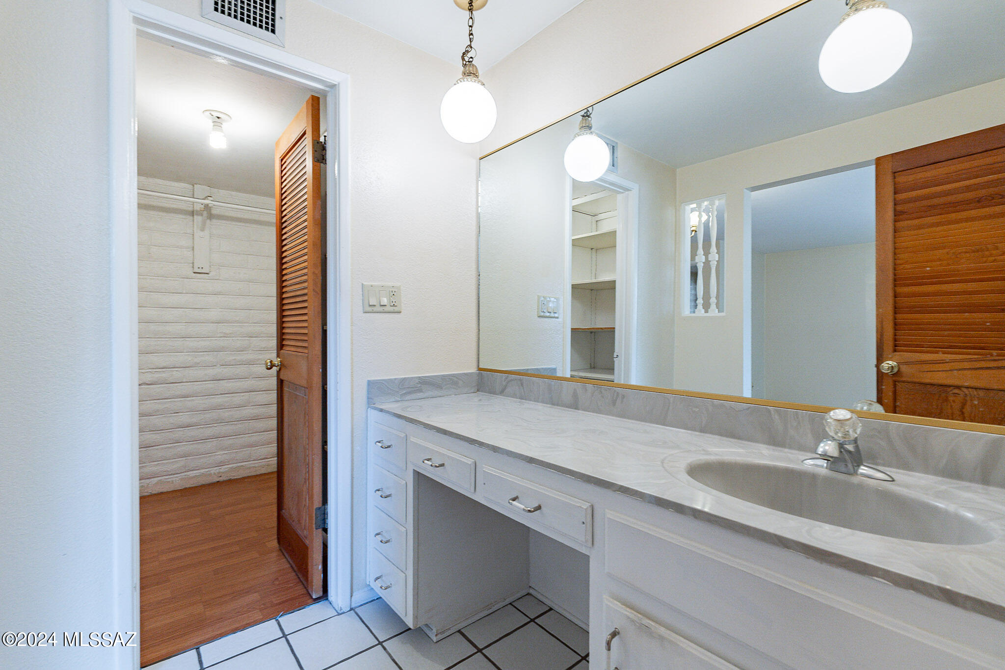 9351 E Hermosa Hills Drive