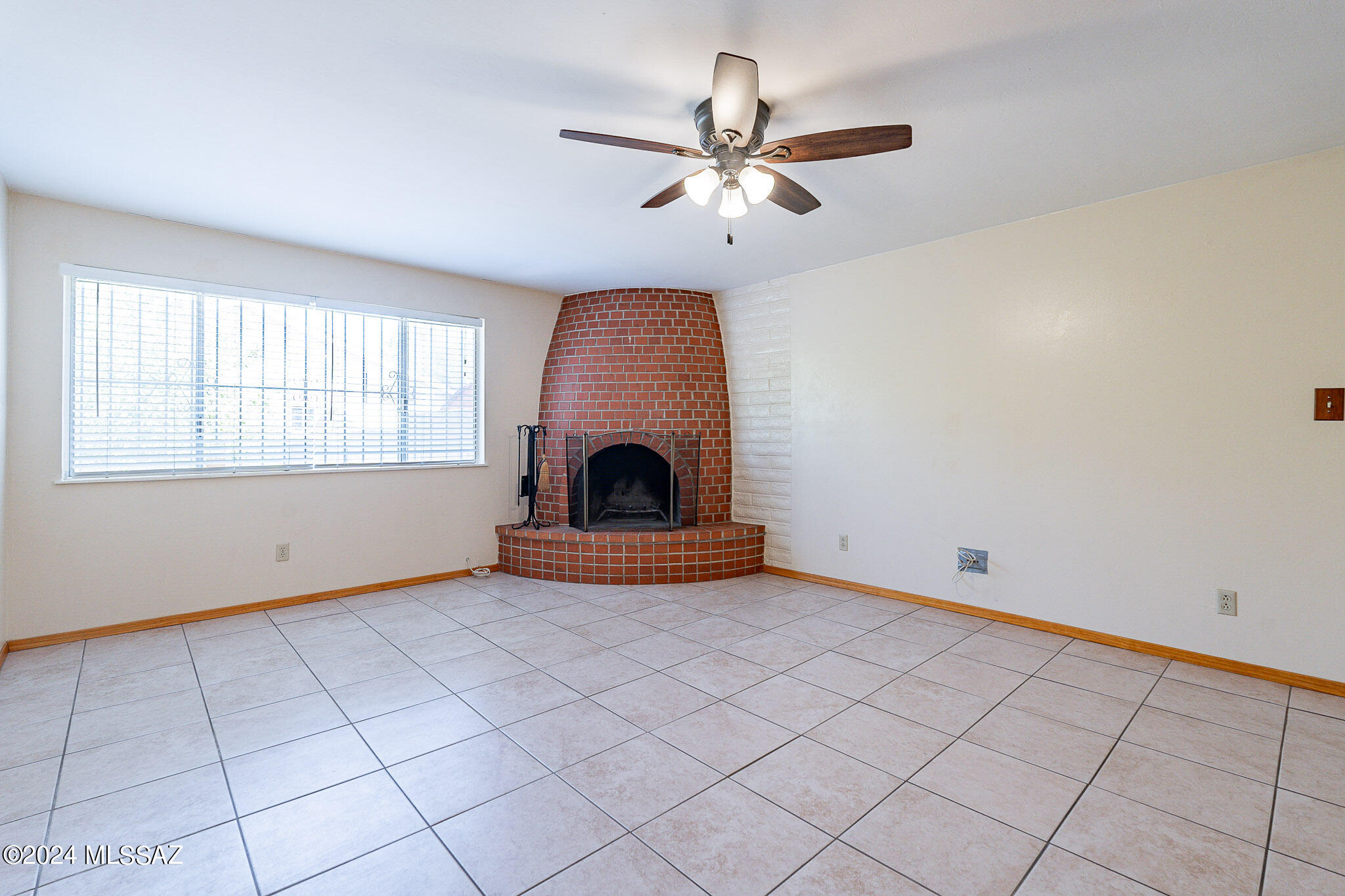 9351 E Hermosa Hills Drive