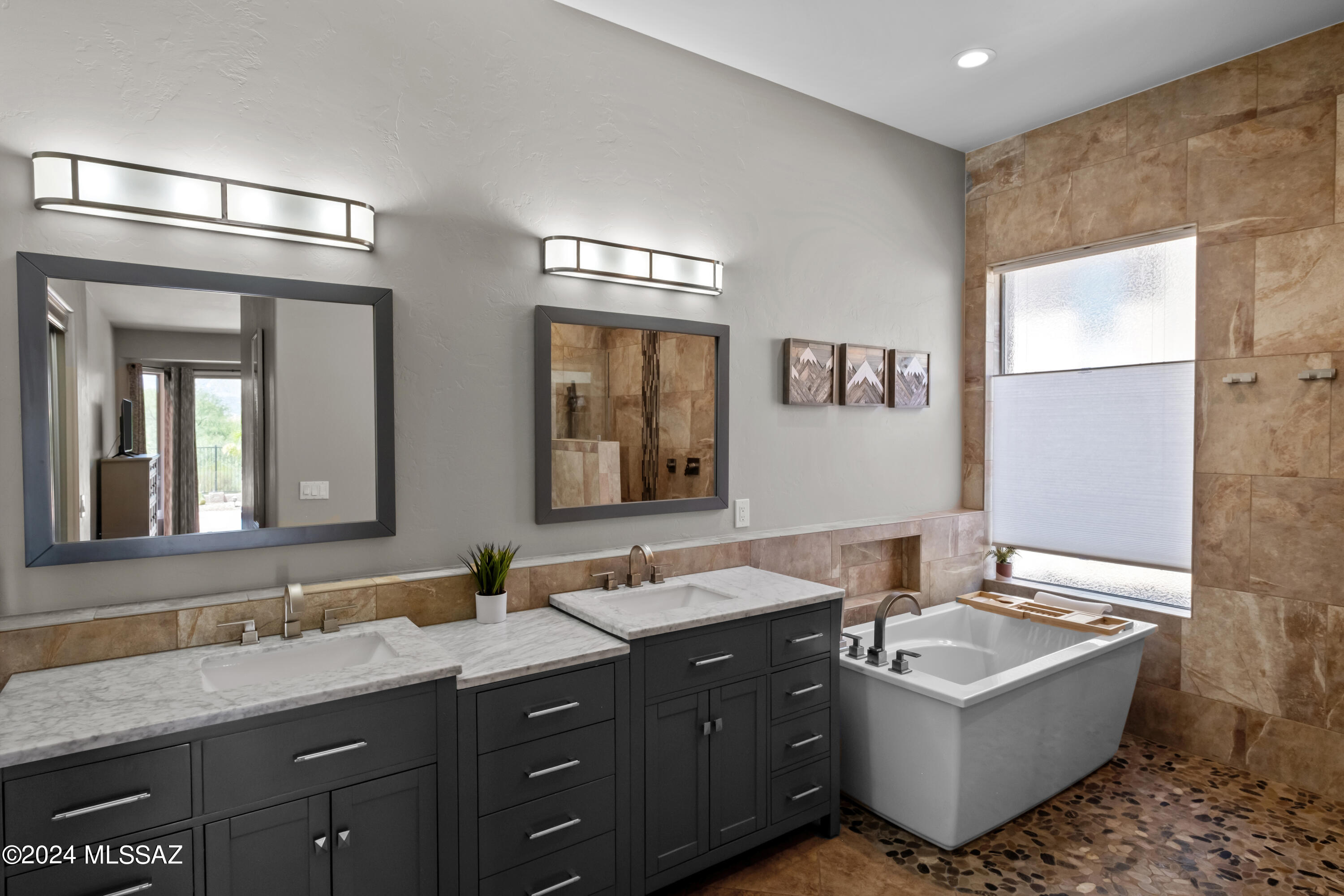 39059 S Clubhouse Drive