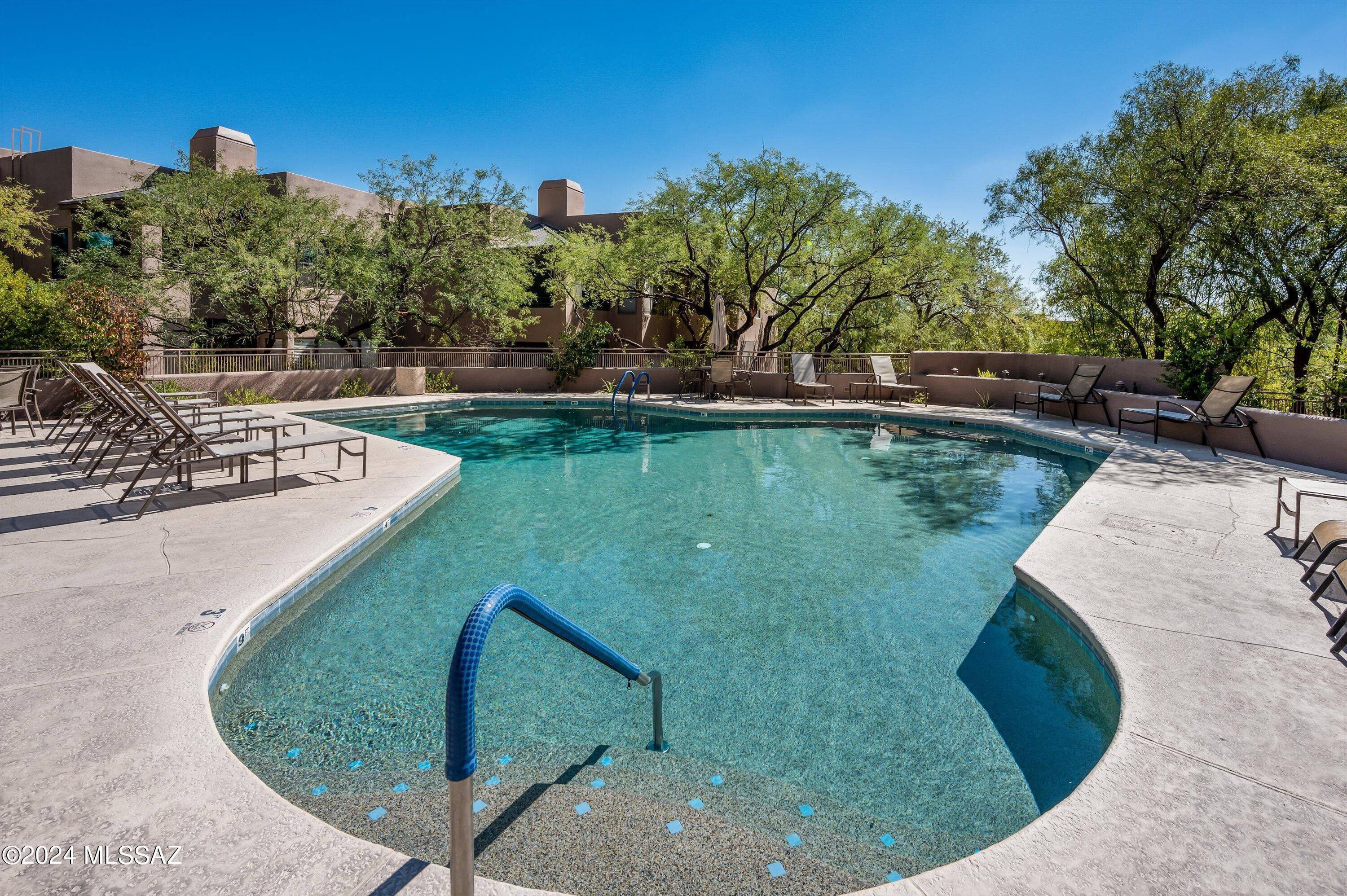 6655 N Canyon Crest Drive Unit: 9152