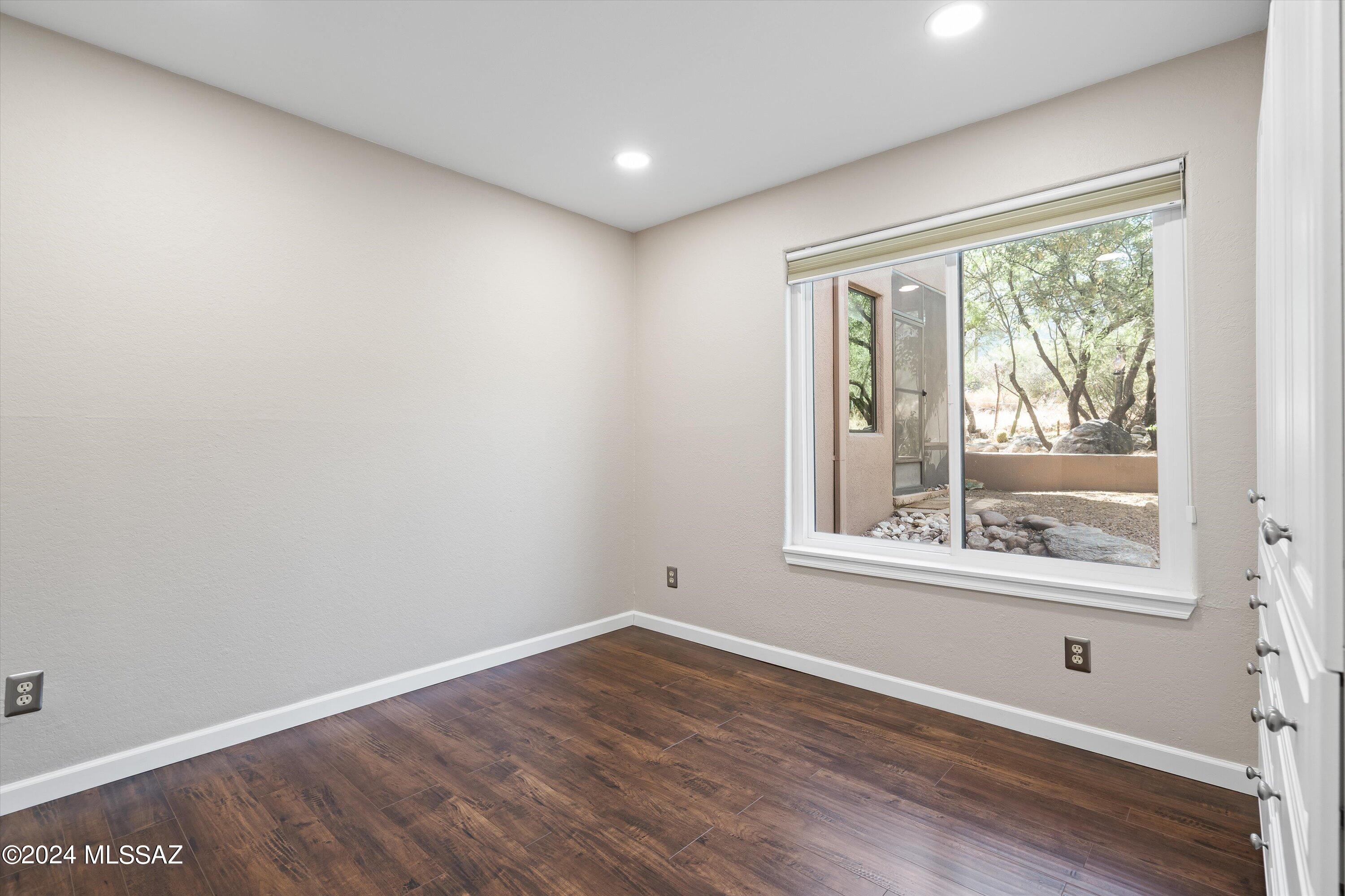 6655 N Canyon Crest Drive Unit: 9152