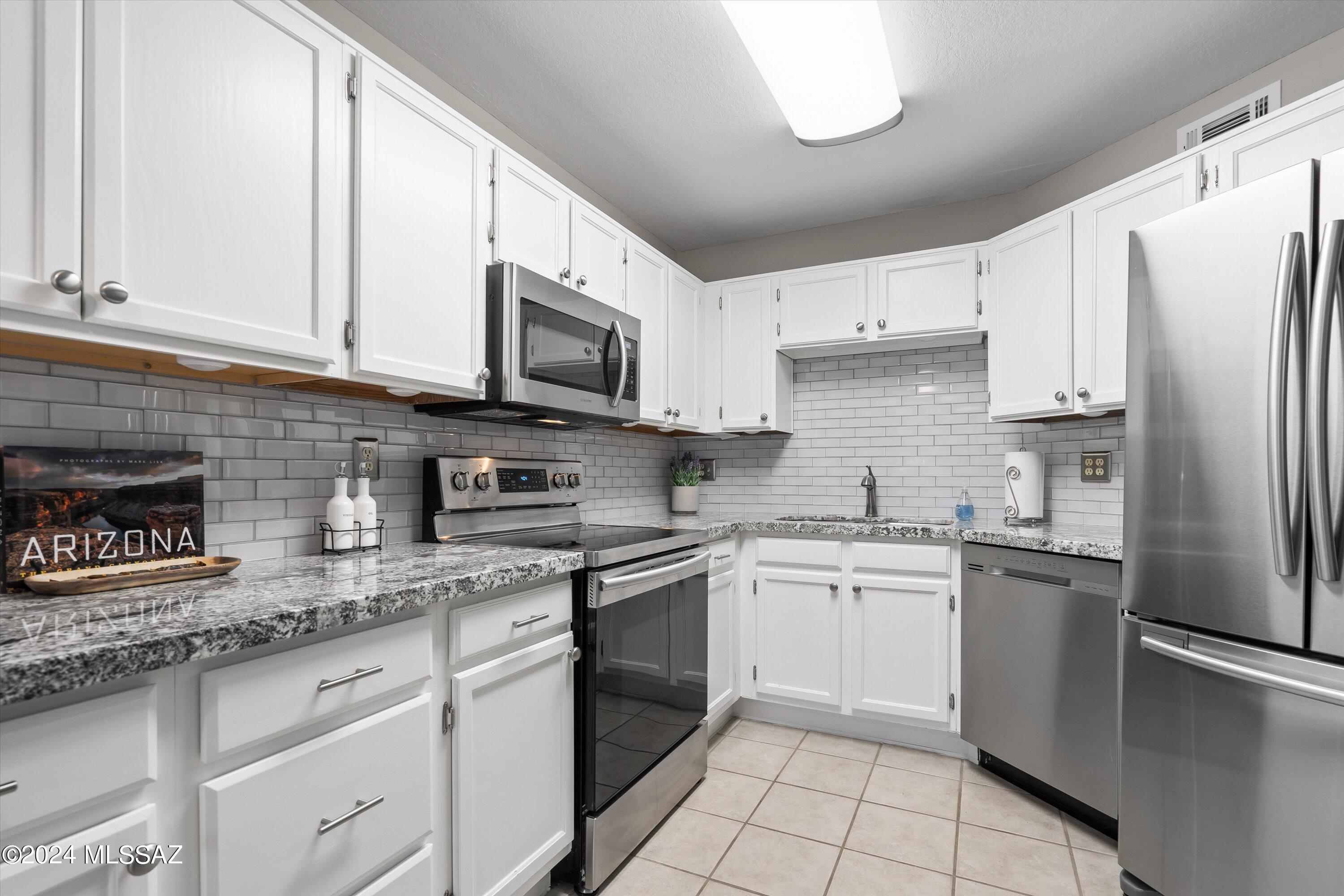 6655 N Canyon Crest Drive Unit: 9152