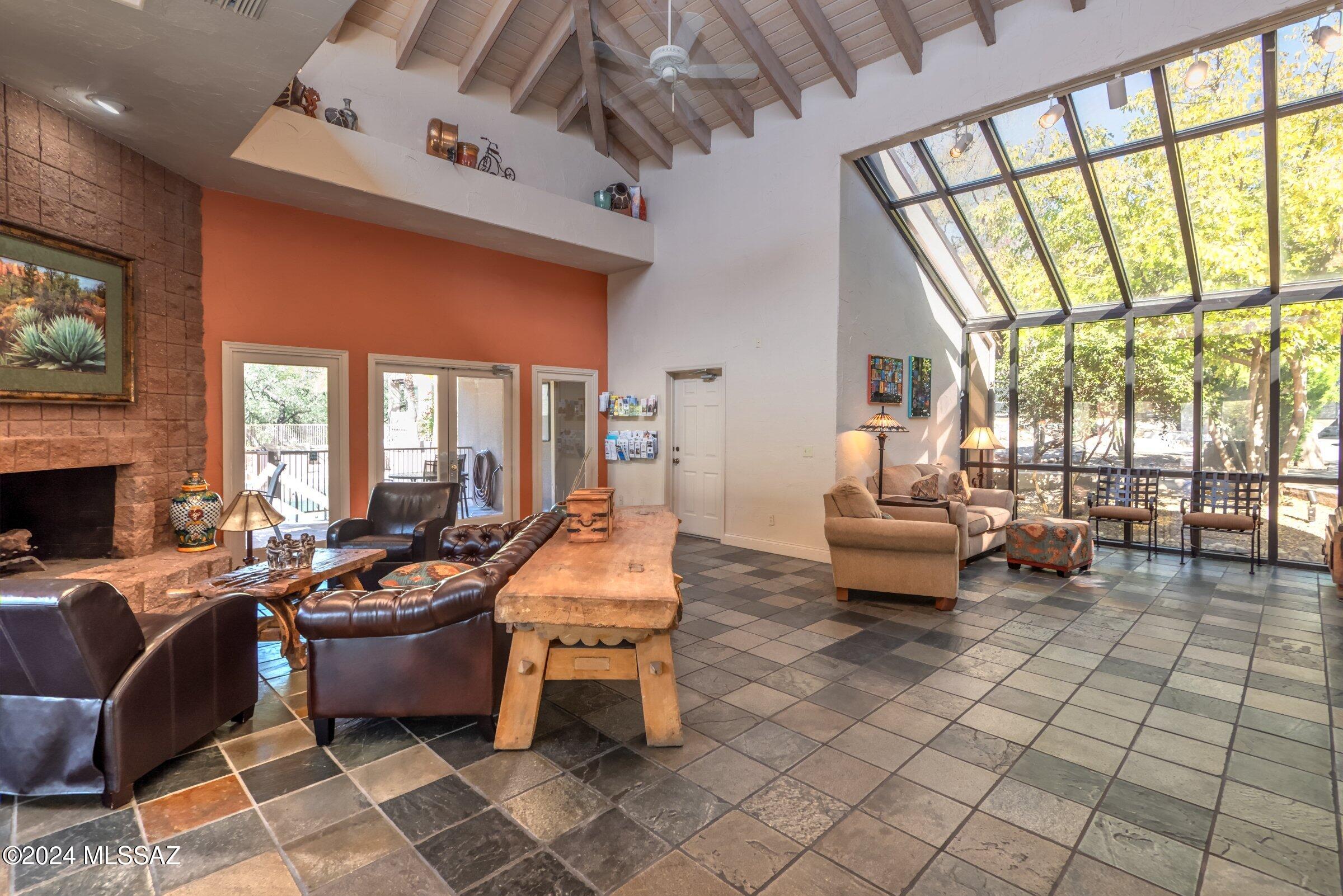 6655 N Canyon Crest Drive Unit: 25101