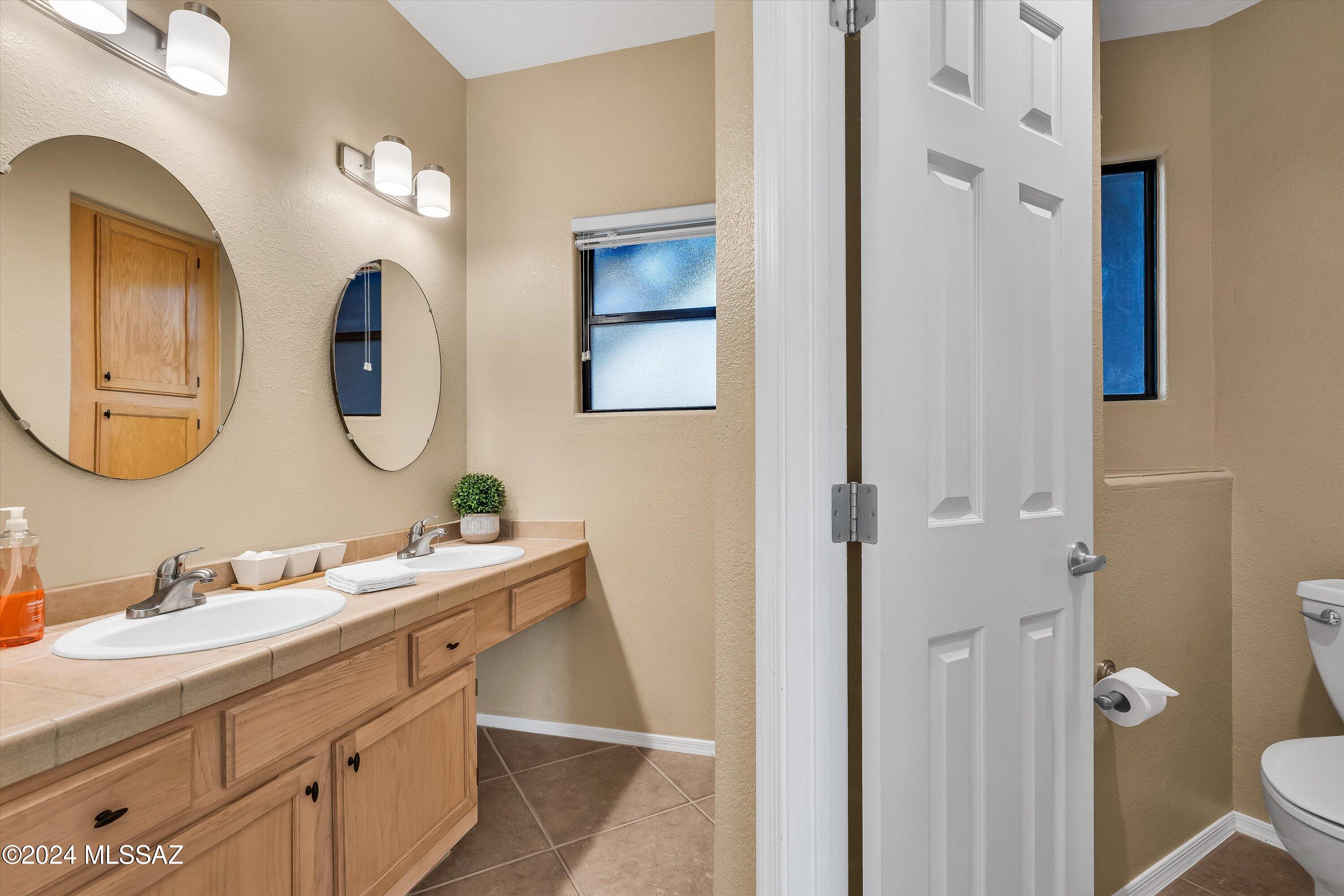 6655 N Canyon Crest Drive Unit: 25101