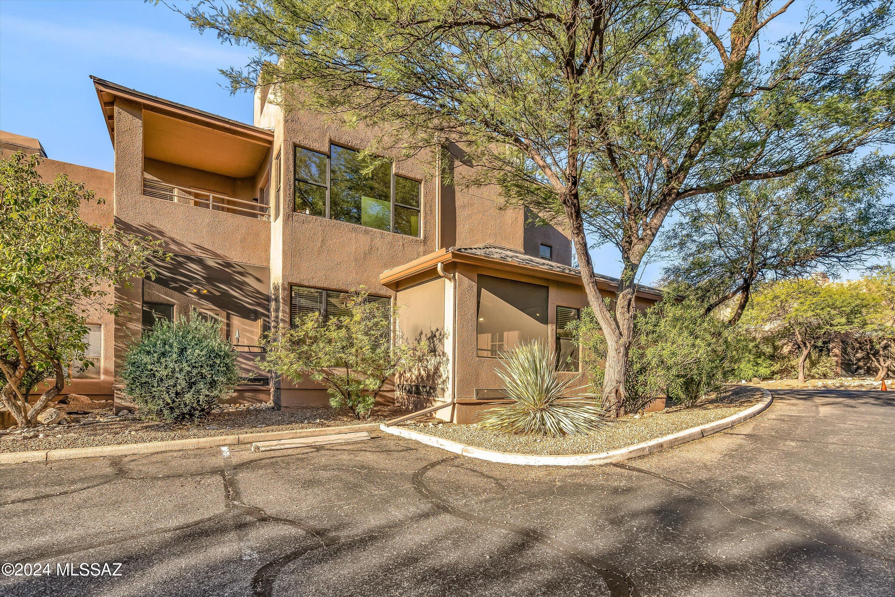 6655 N Canyon Crest Drive Unit: 25101