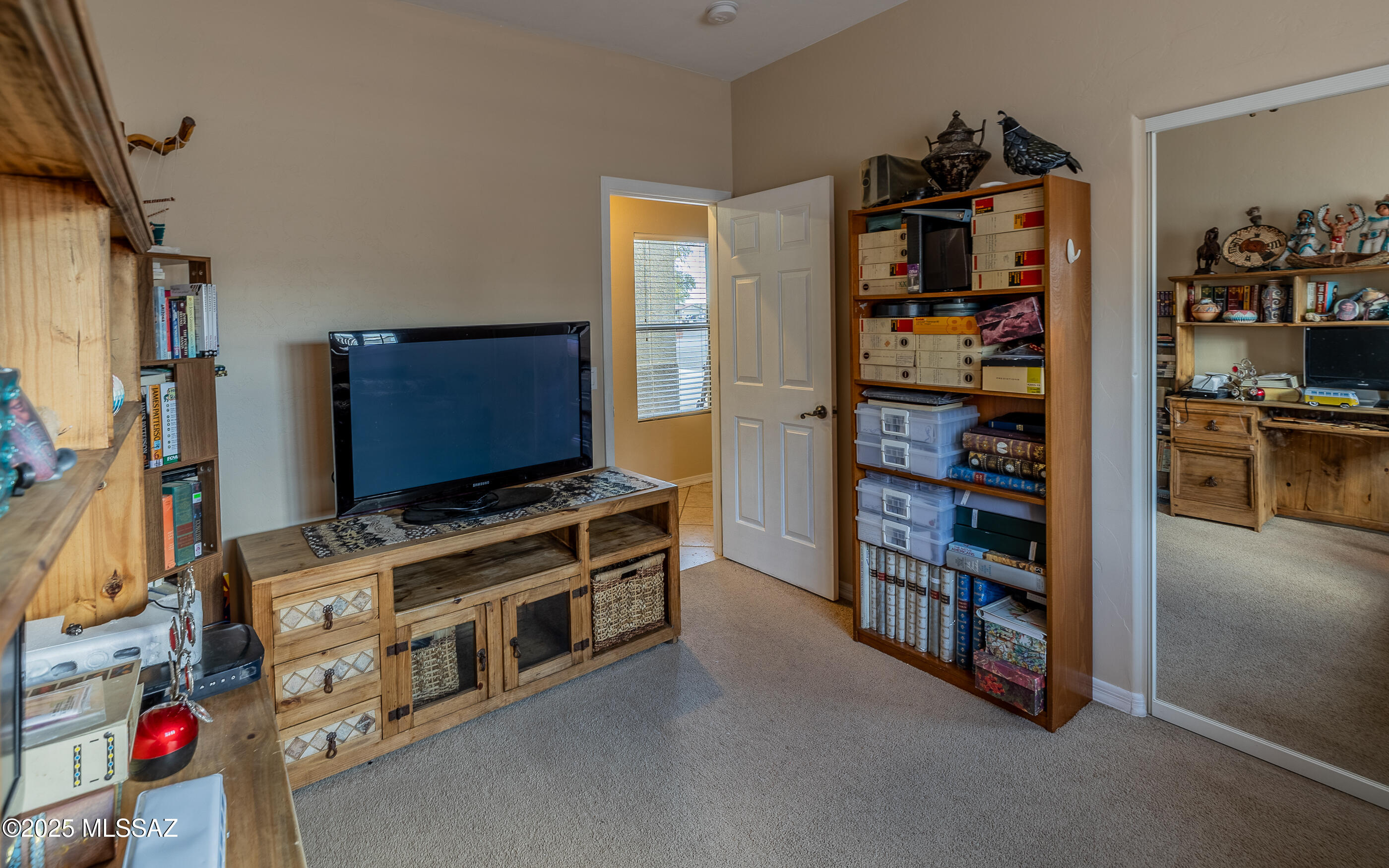 7636 W Granite Ridge Court