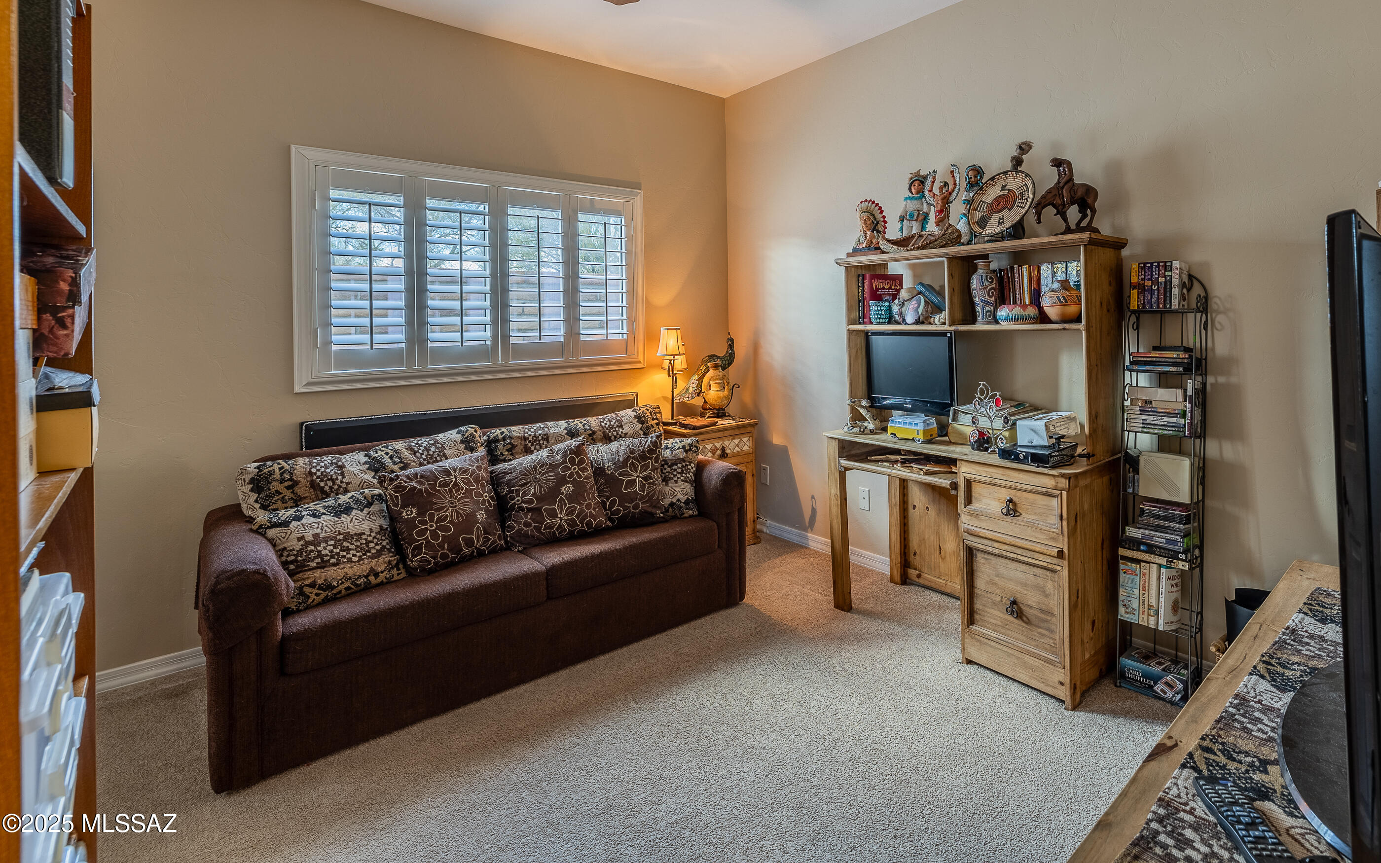 7636 W Granite Ridge Court