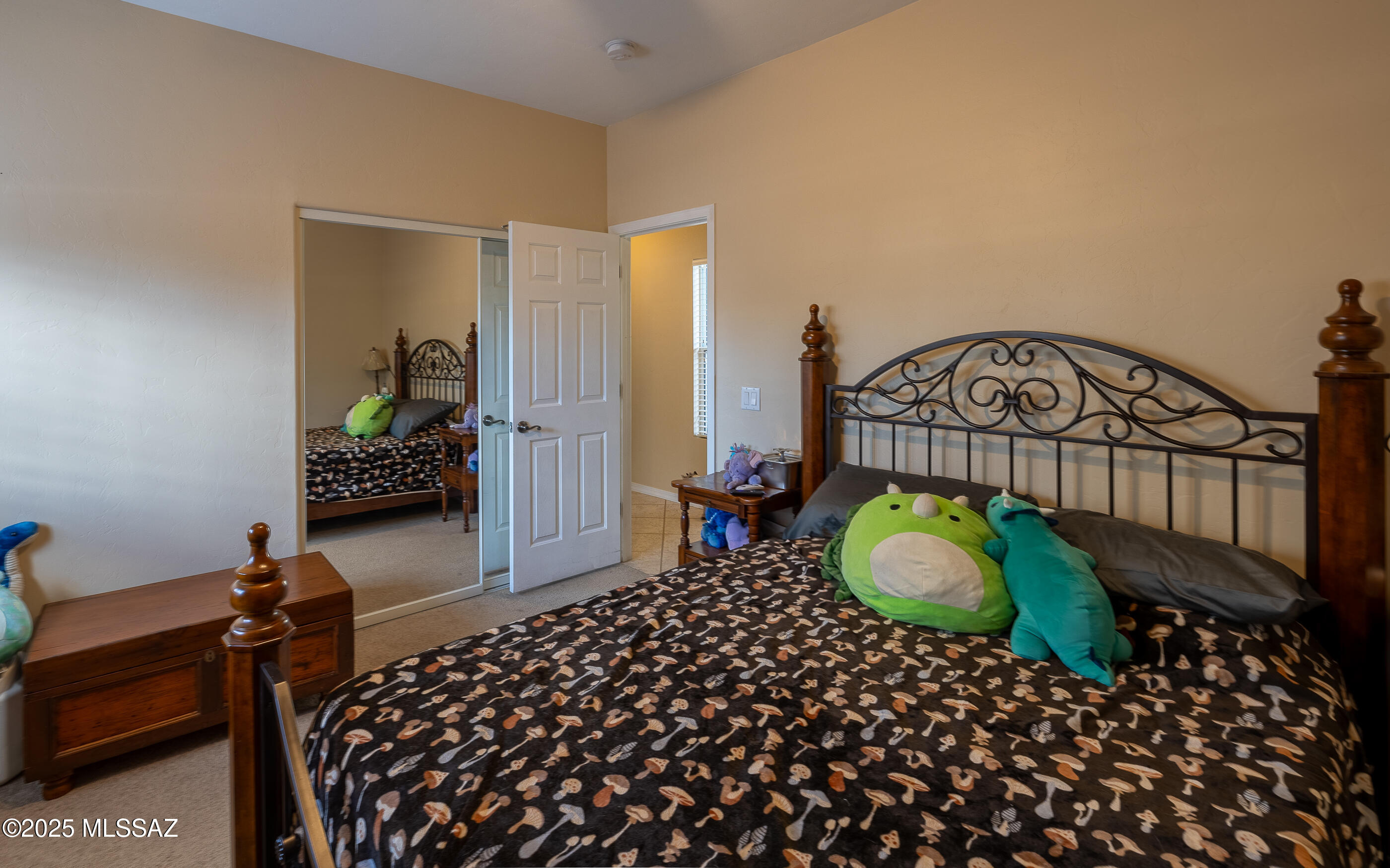 7636 W Granite Ridge Court