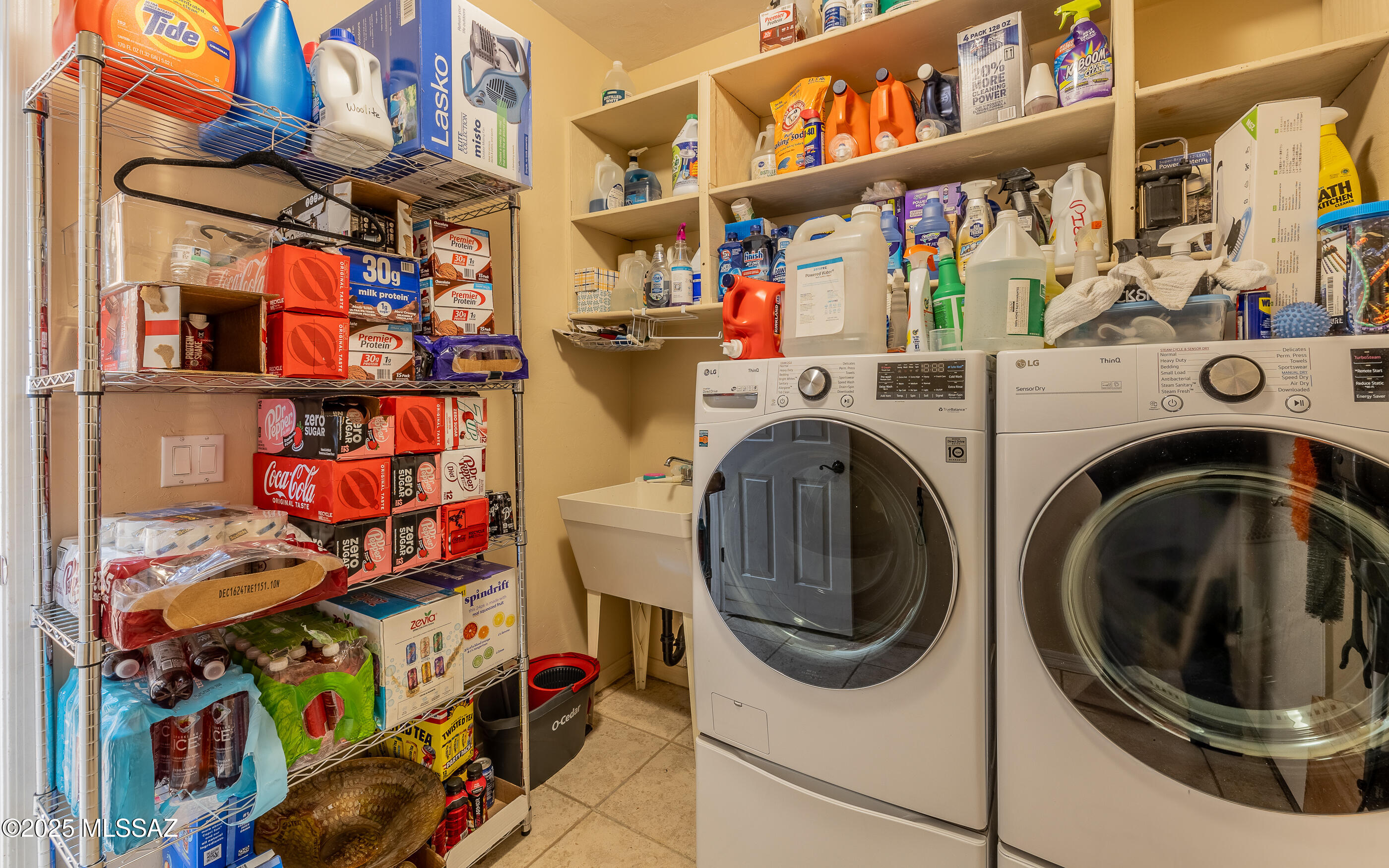 7636 W Granite Ridge Court