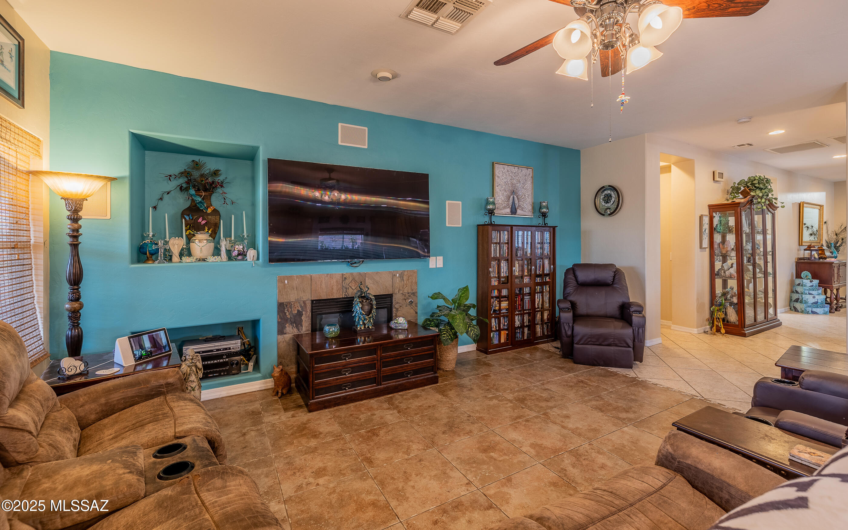 7636 W Granite Ridge Court