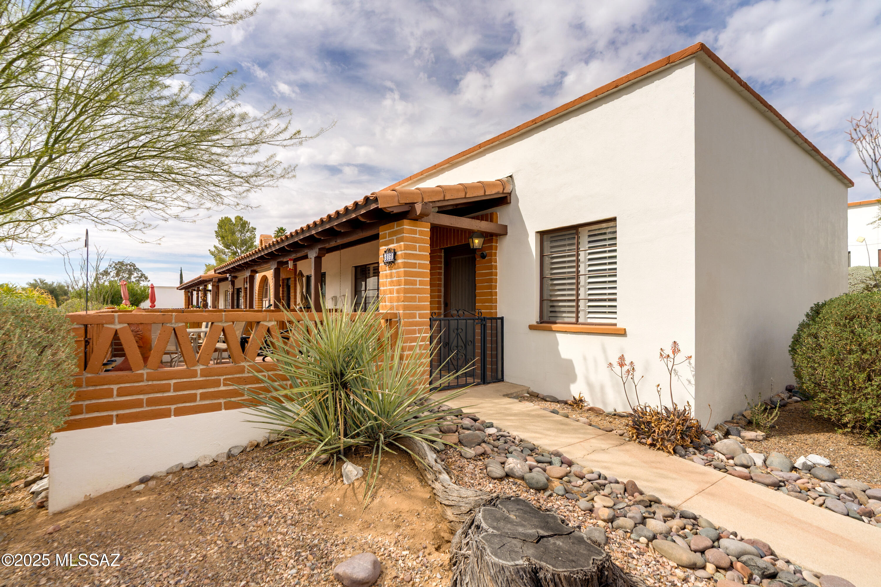 386 S Paseo Quinta Unit: D