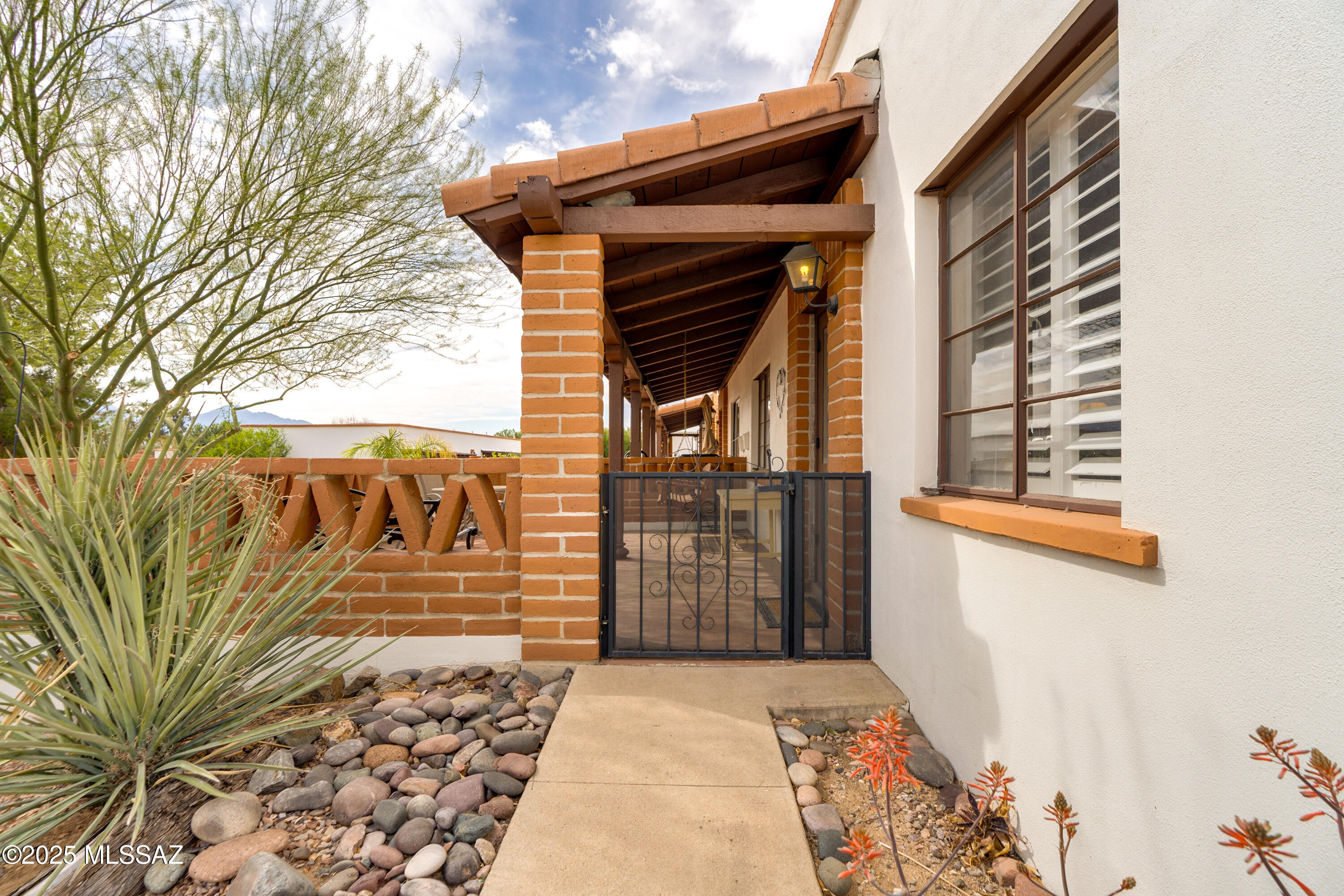 386 S Paseo Quinta Unit: D