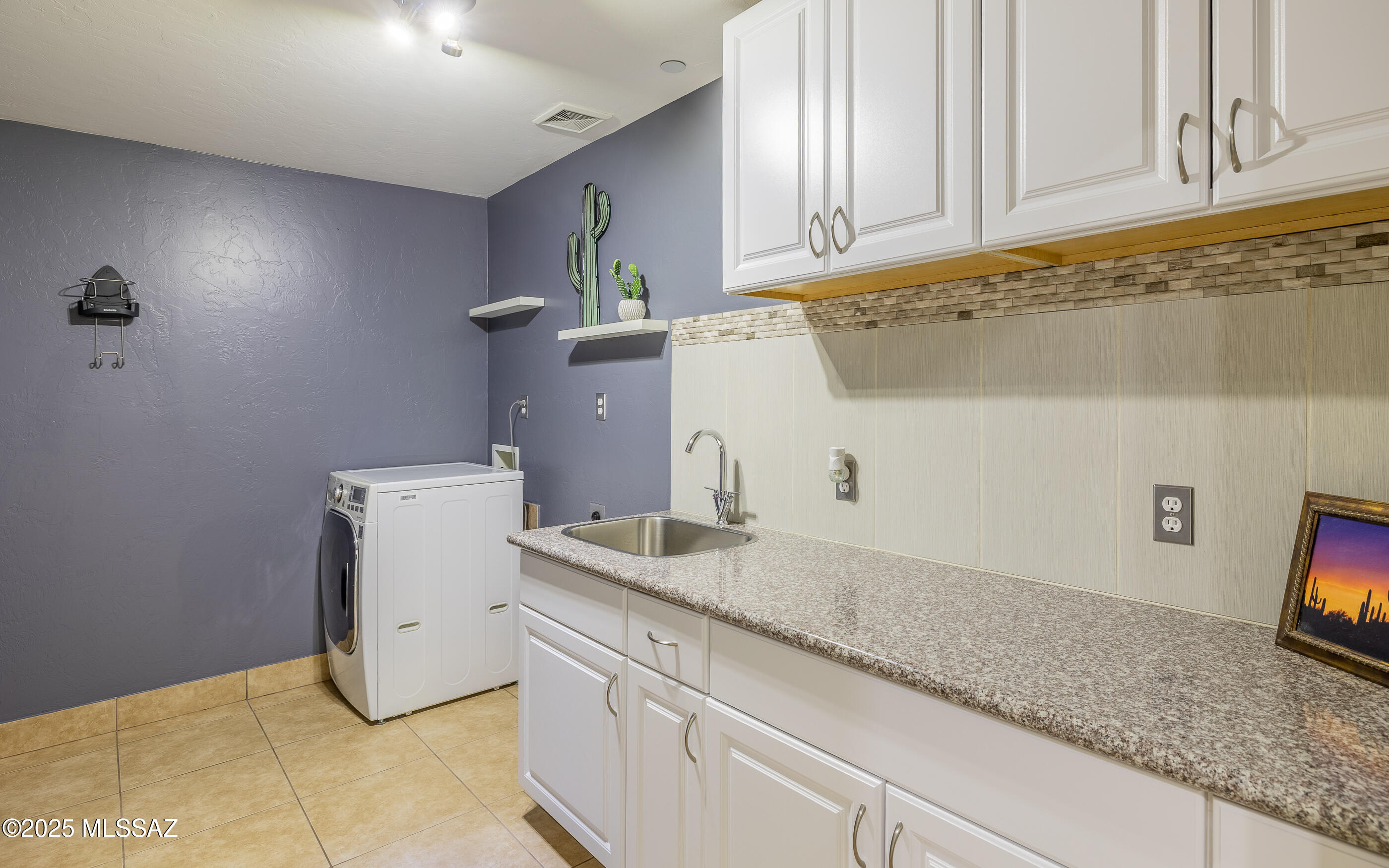 3561 E Farrier Drive