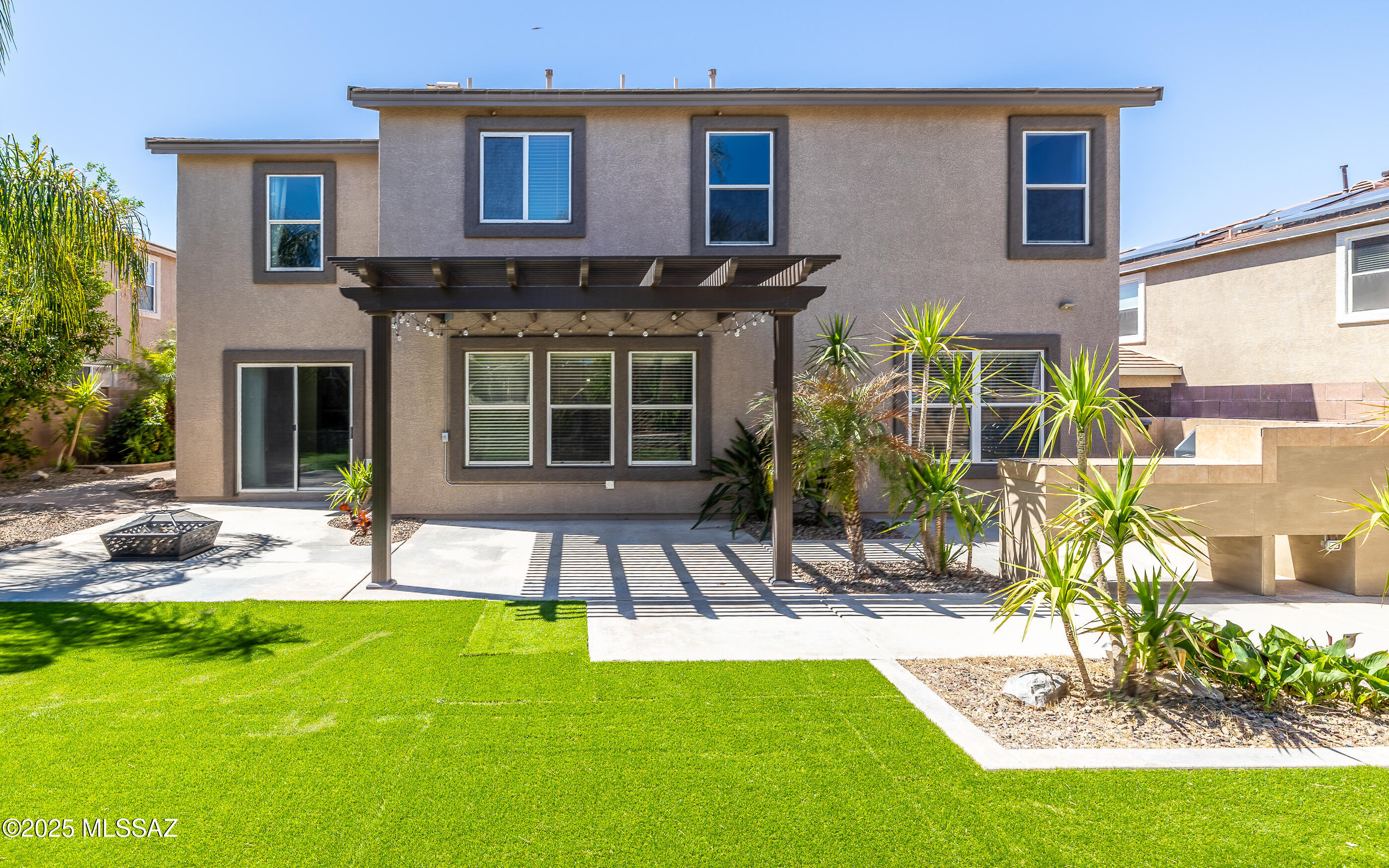 3561 E Farrier Drive