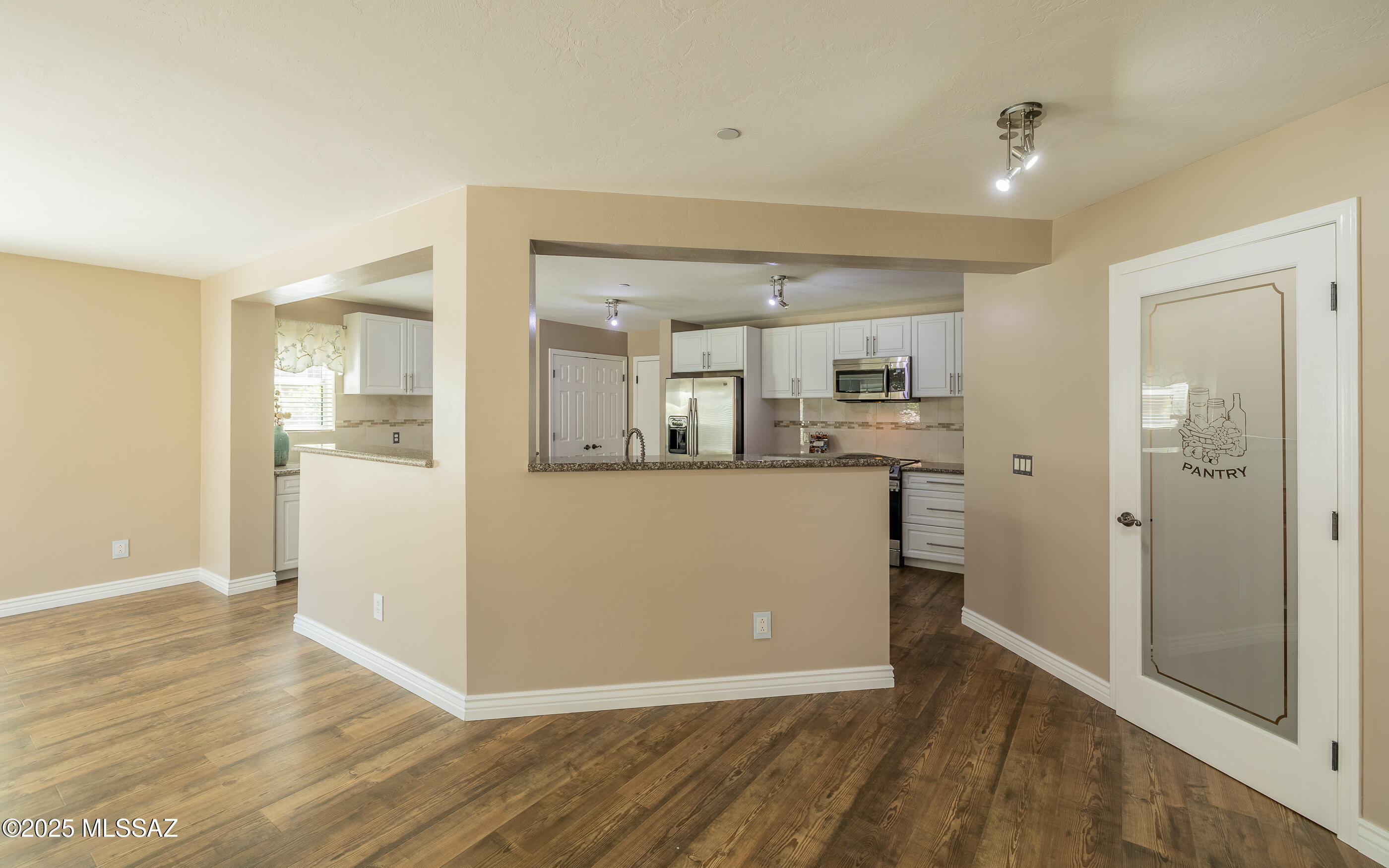 3561 E Farrier Drive