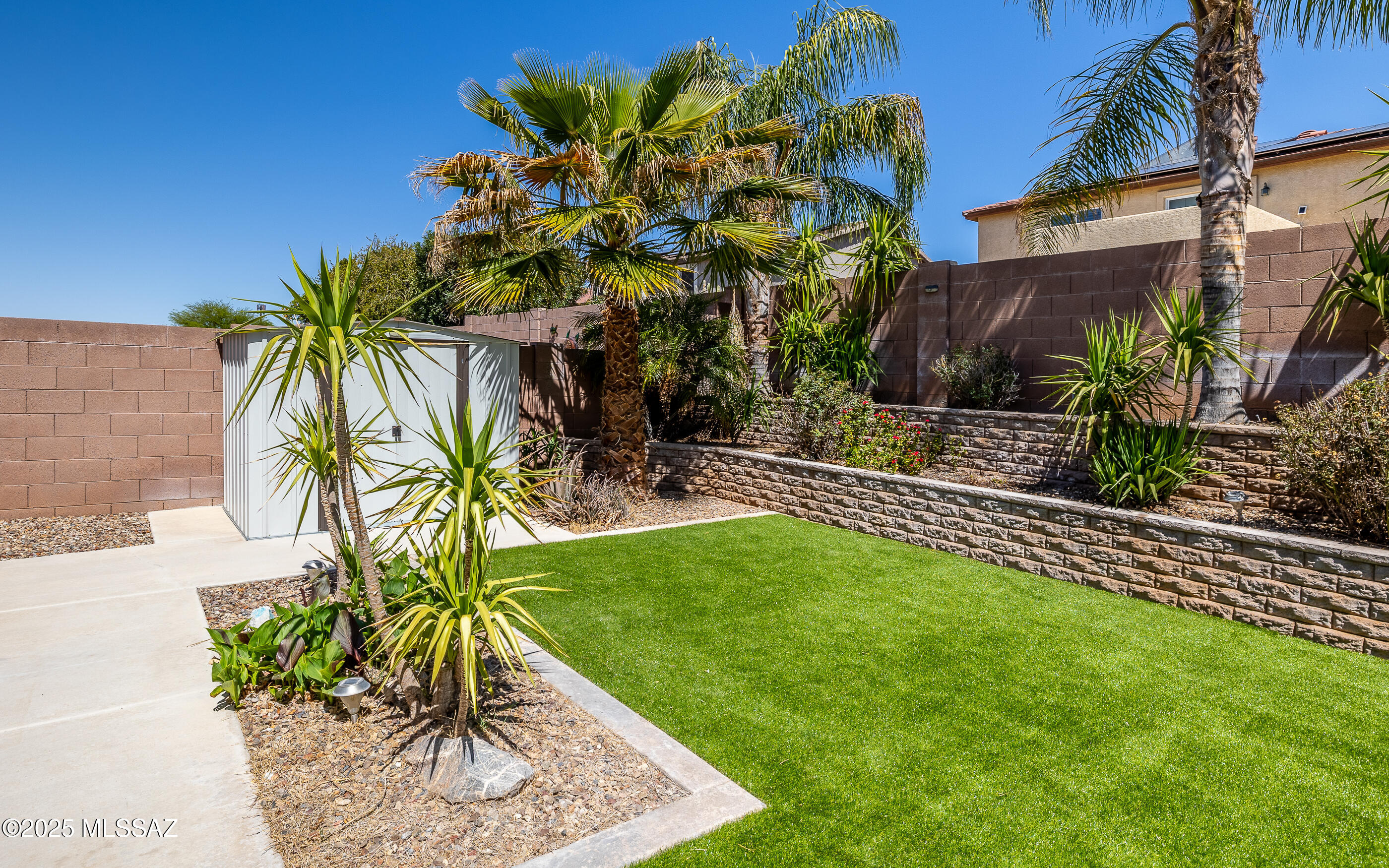 3561 E Farrier Drive