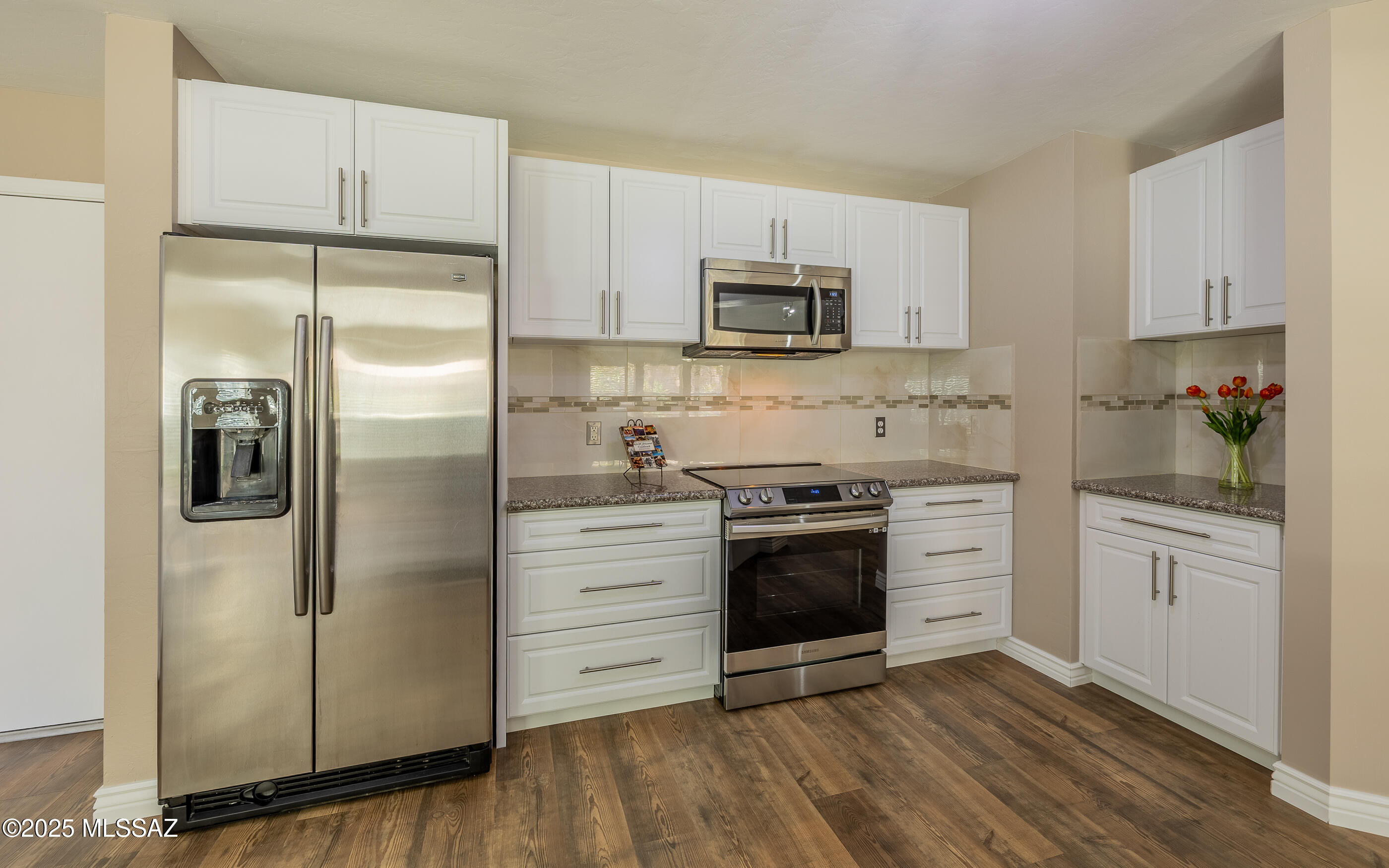 3561 E Farrier Drive