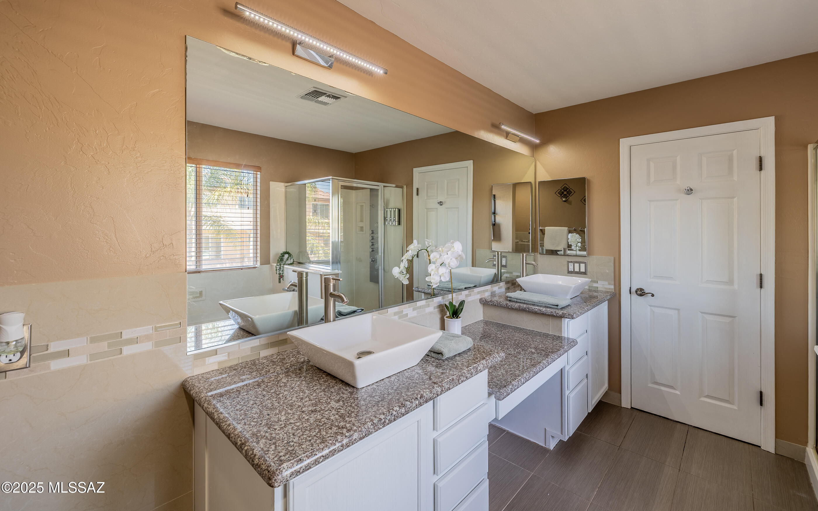 3561 E Farrier Drive