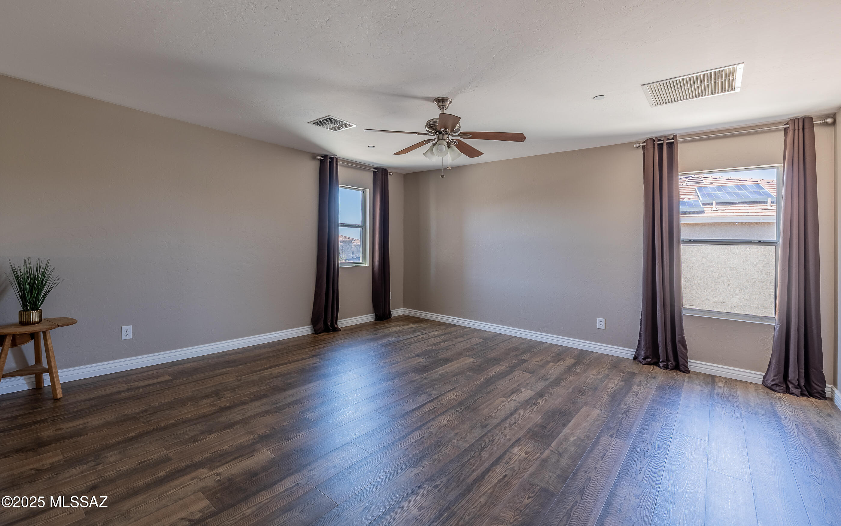 3561 E Farrier Drive